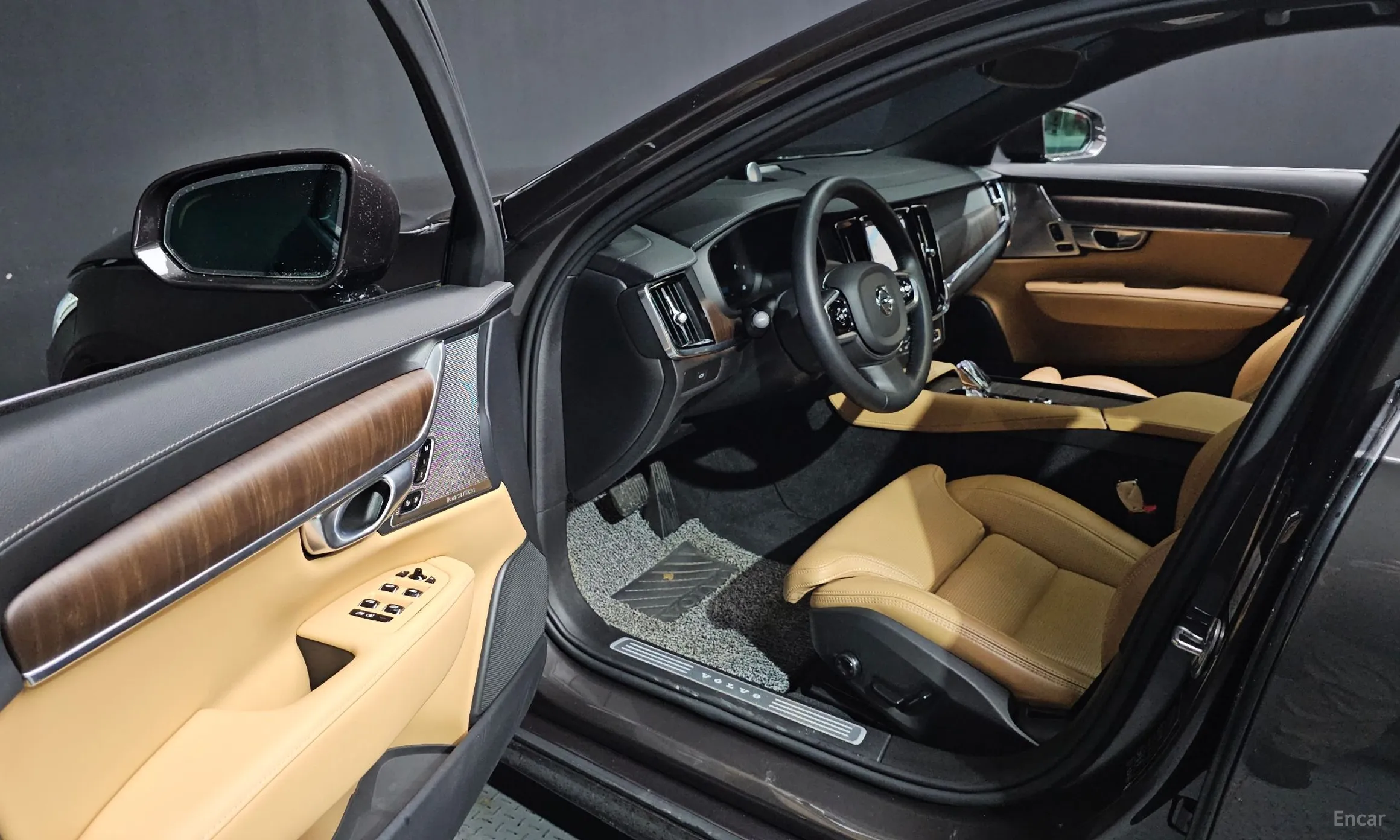 Volvo S90 превью 10