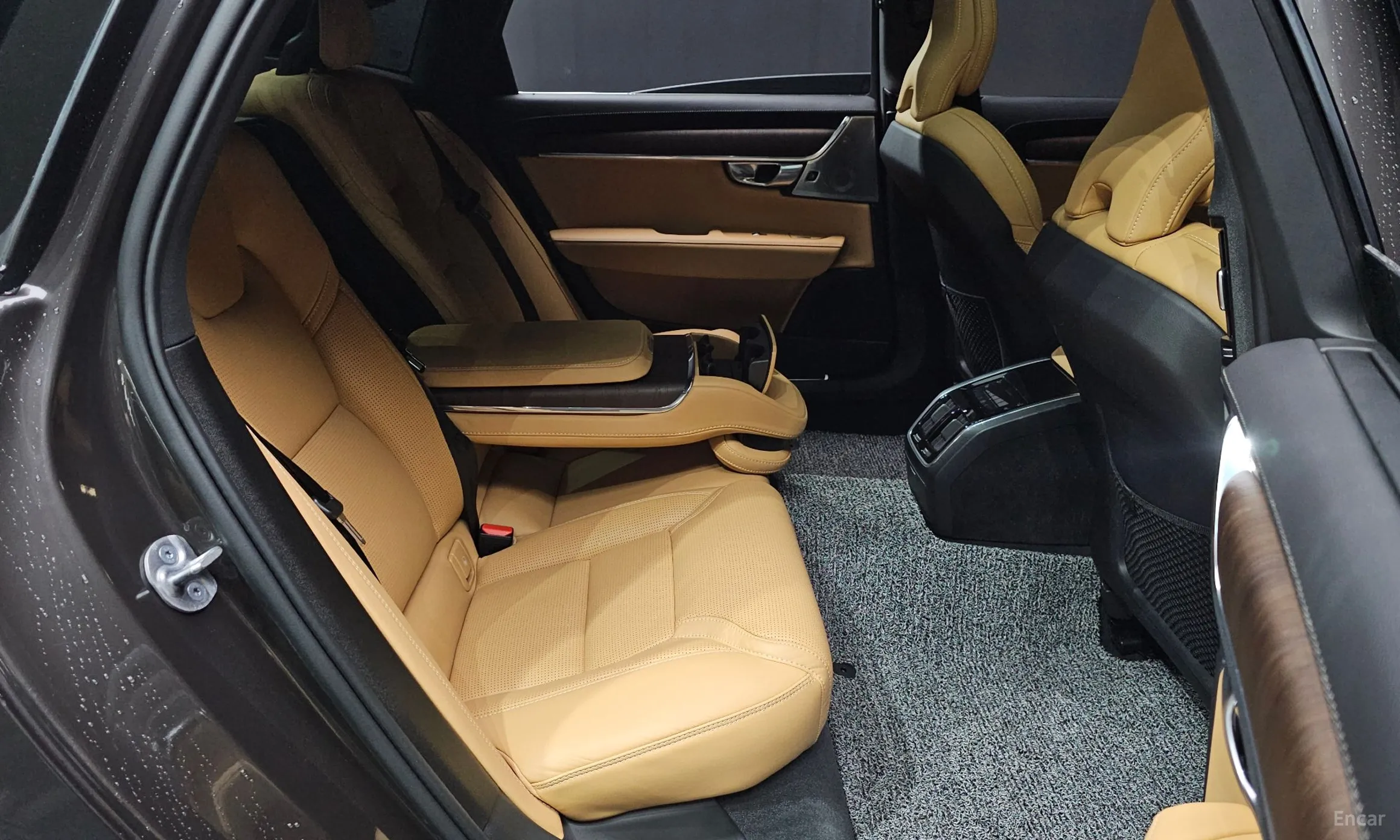 Volvo S90 превью 11