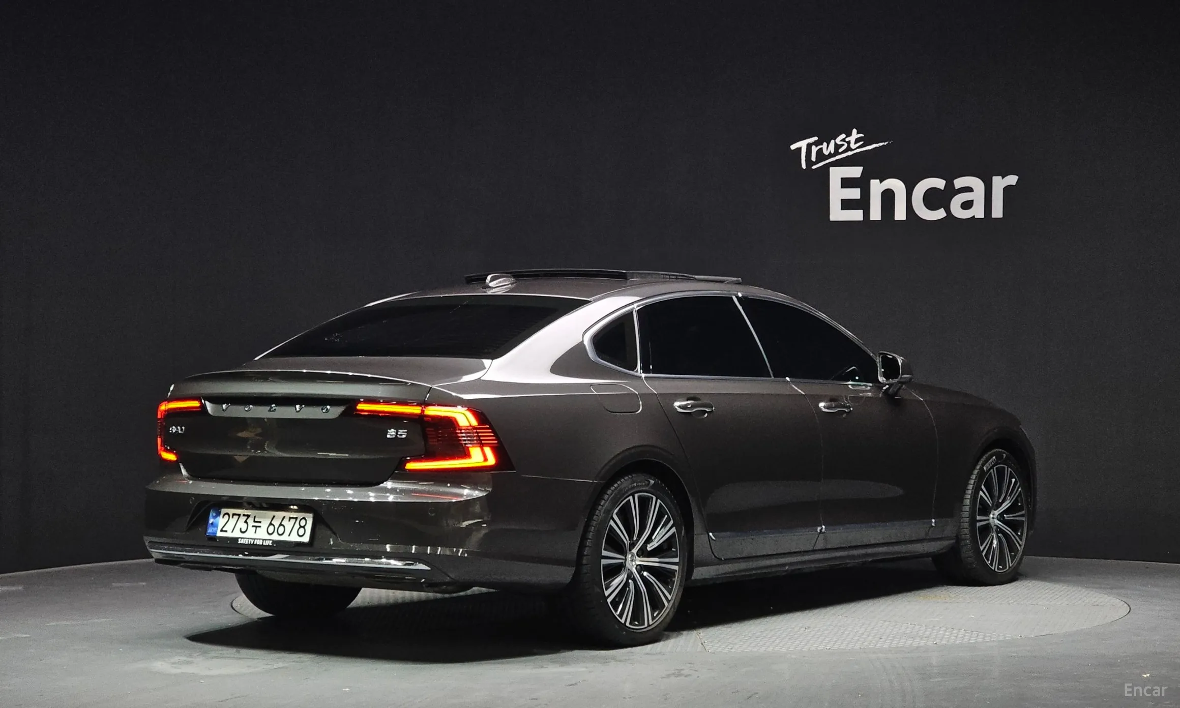 Volvo S90