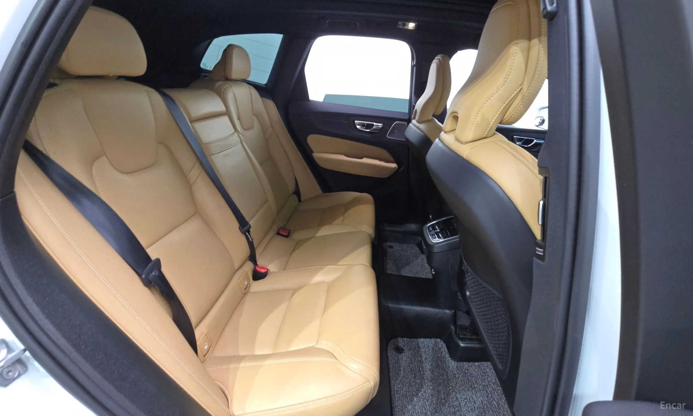 Volvo XC60 Gen 2 превью 12
