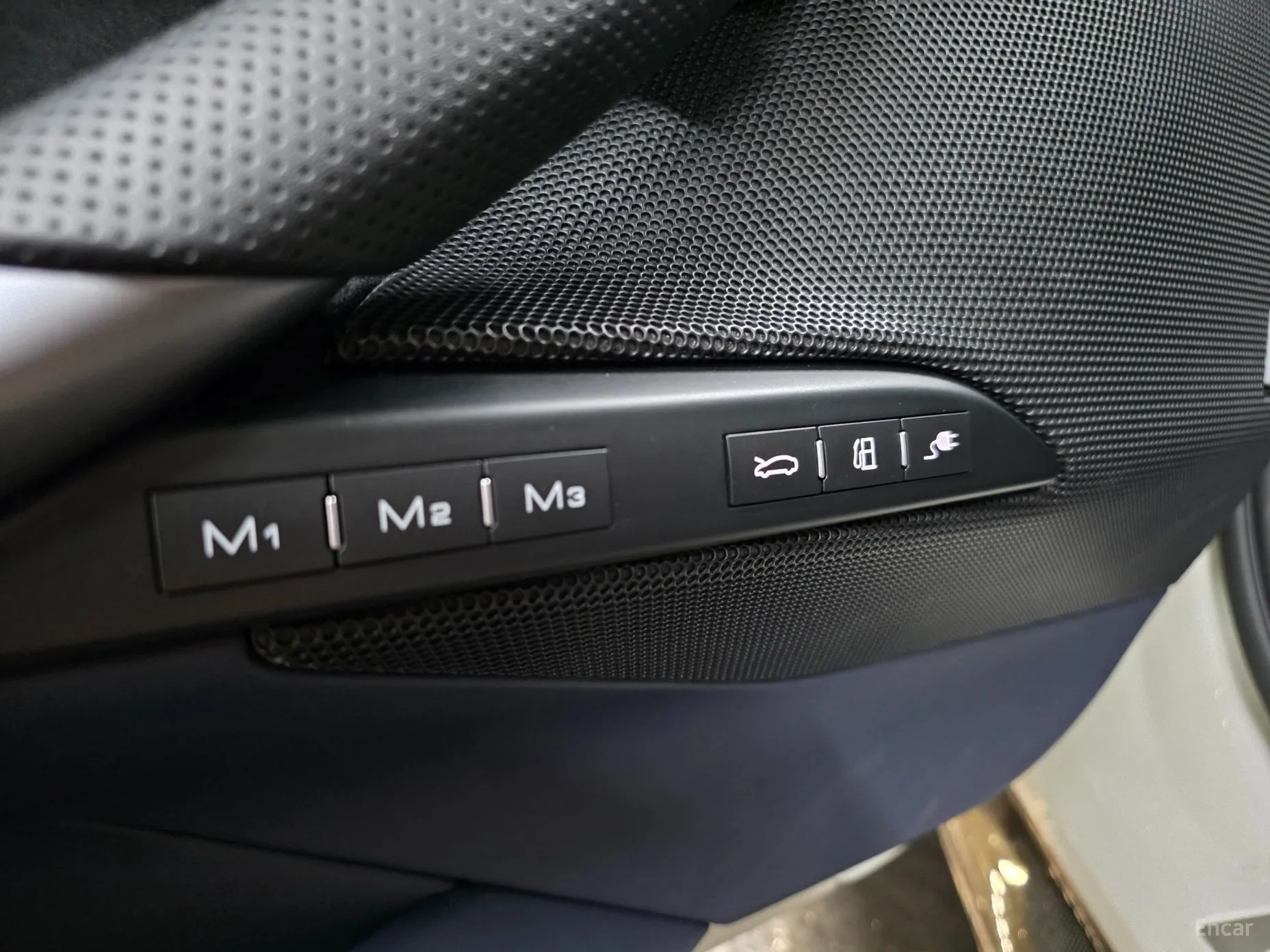 Ferrari 296 GTS превью 16