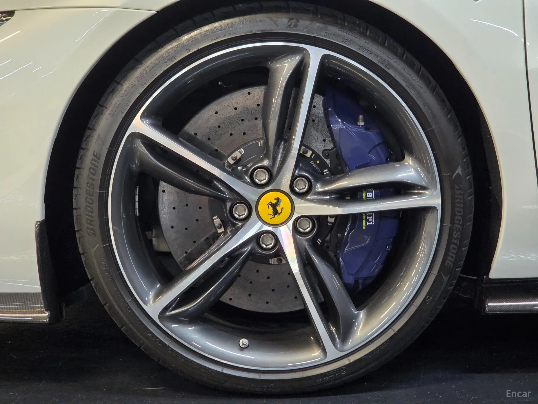 Ferrari 296 GTS превью 5