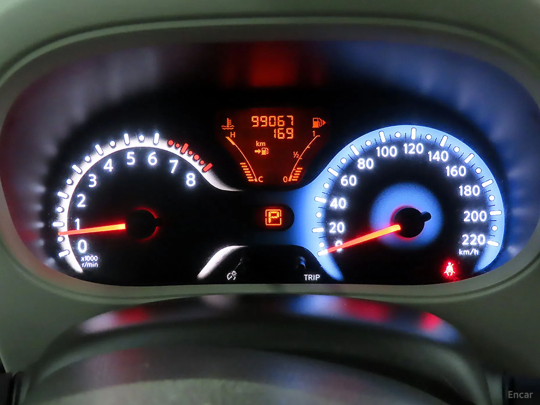 Nissan Cube превью 10