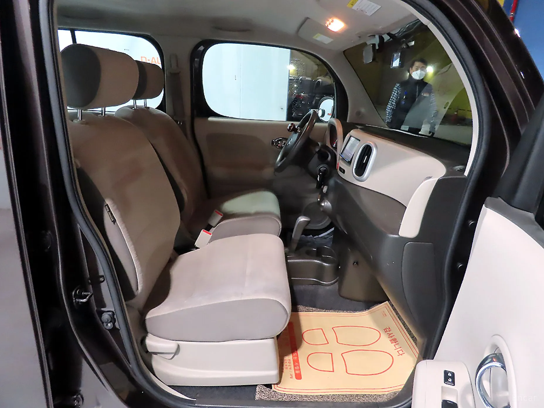Nissan Cube превью 9