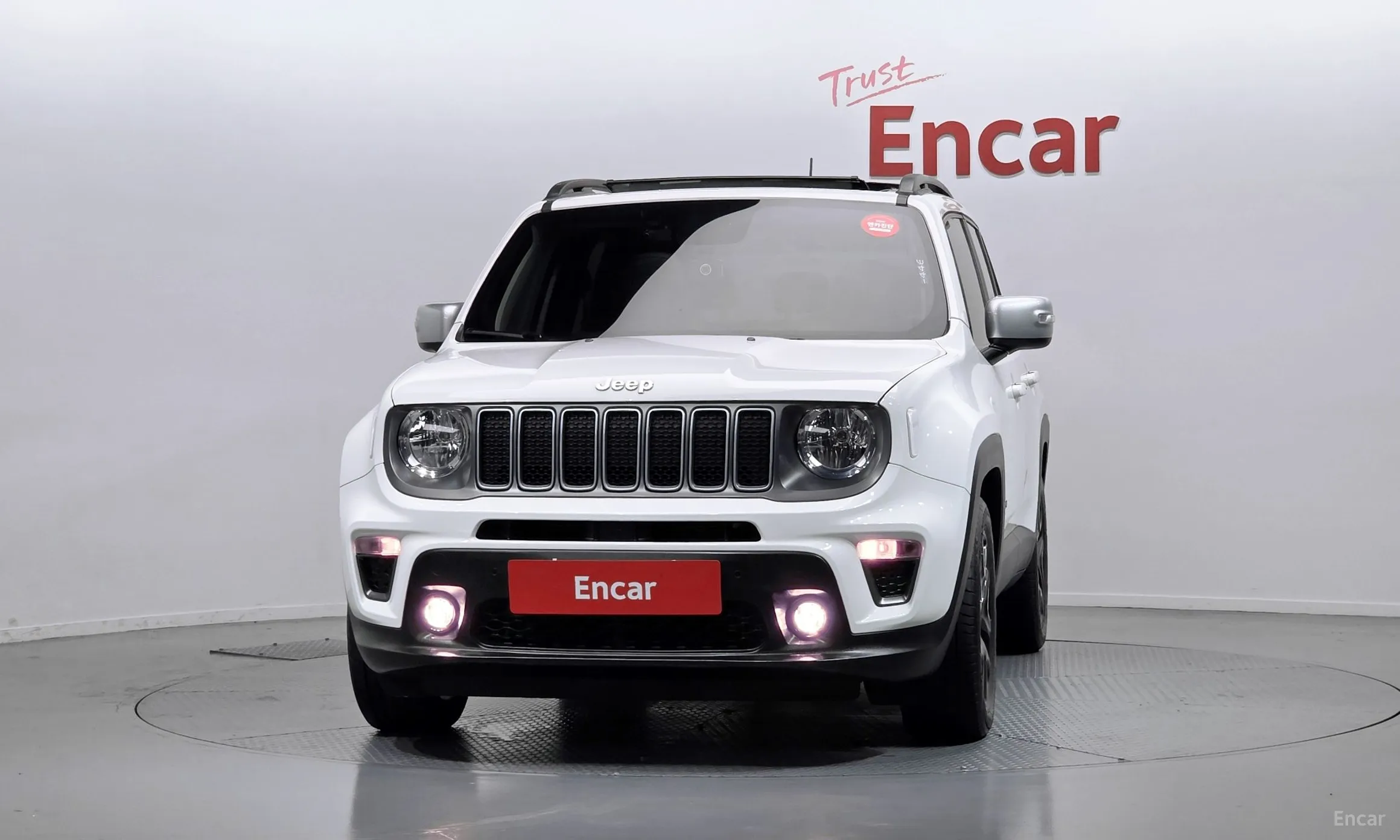 Jeep Renegade превью 3