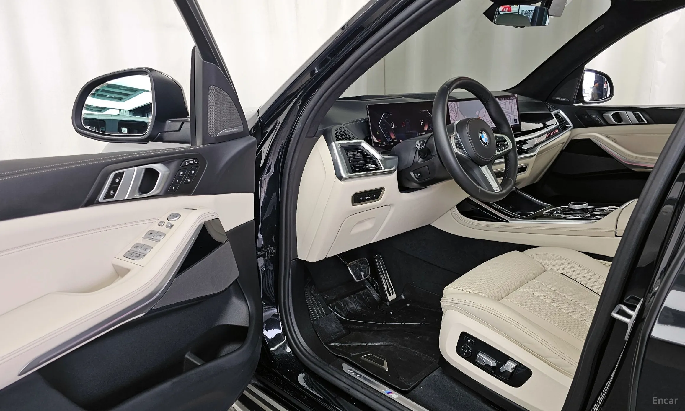 BMW X7 (G07) превью 10