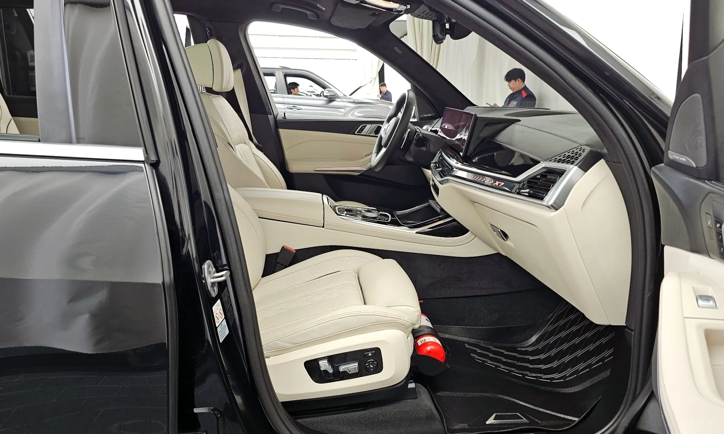 BMW X7 (G07) превью 11