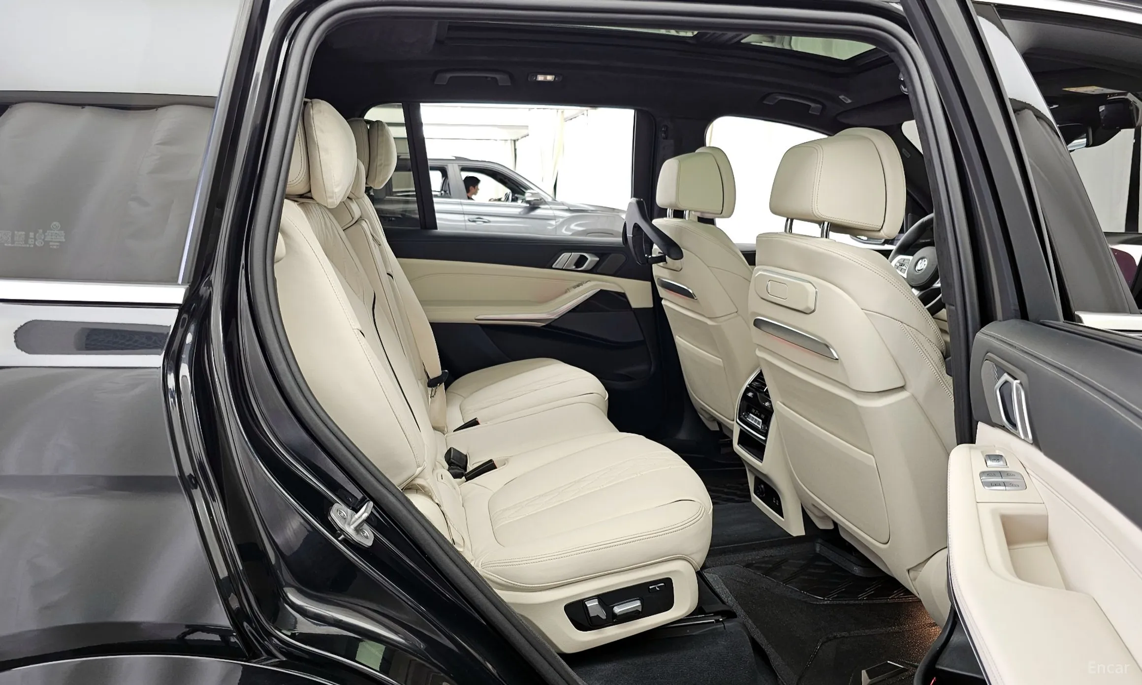 BMW X7 (G07) превью 12