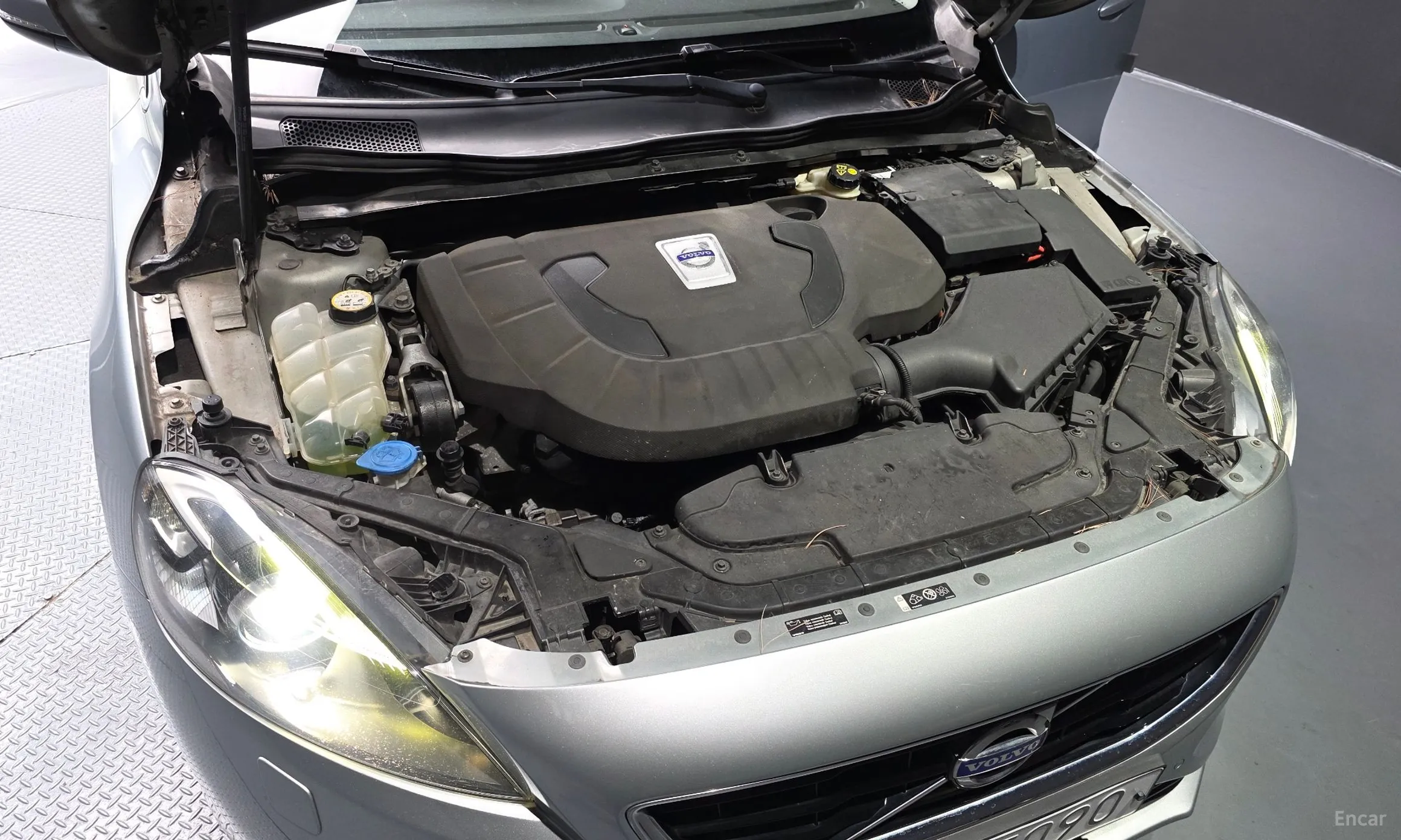 Volvo V40 превью 6