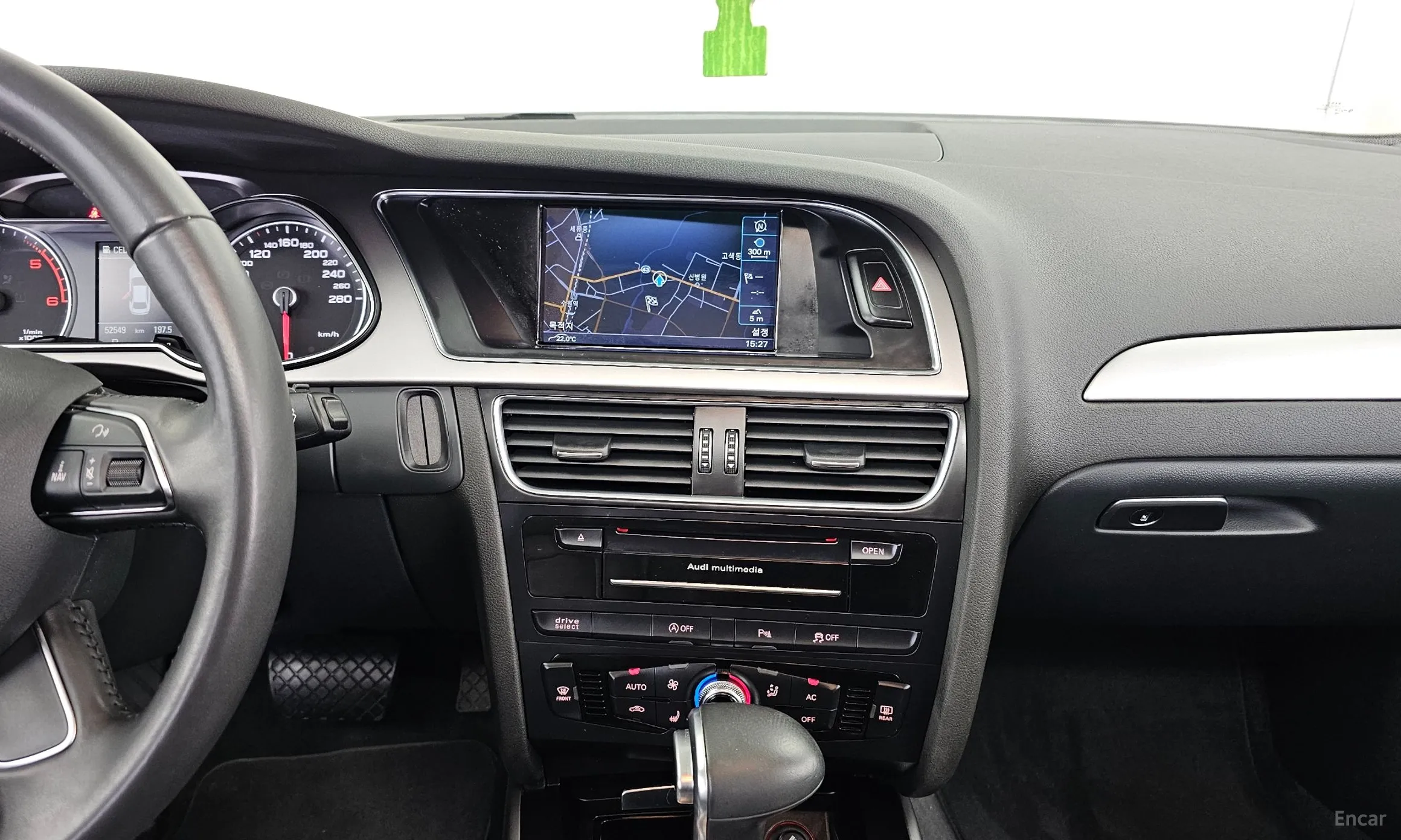 Audi New A4 превью 14