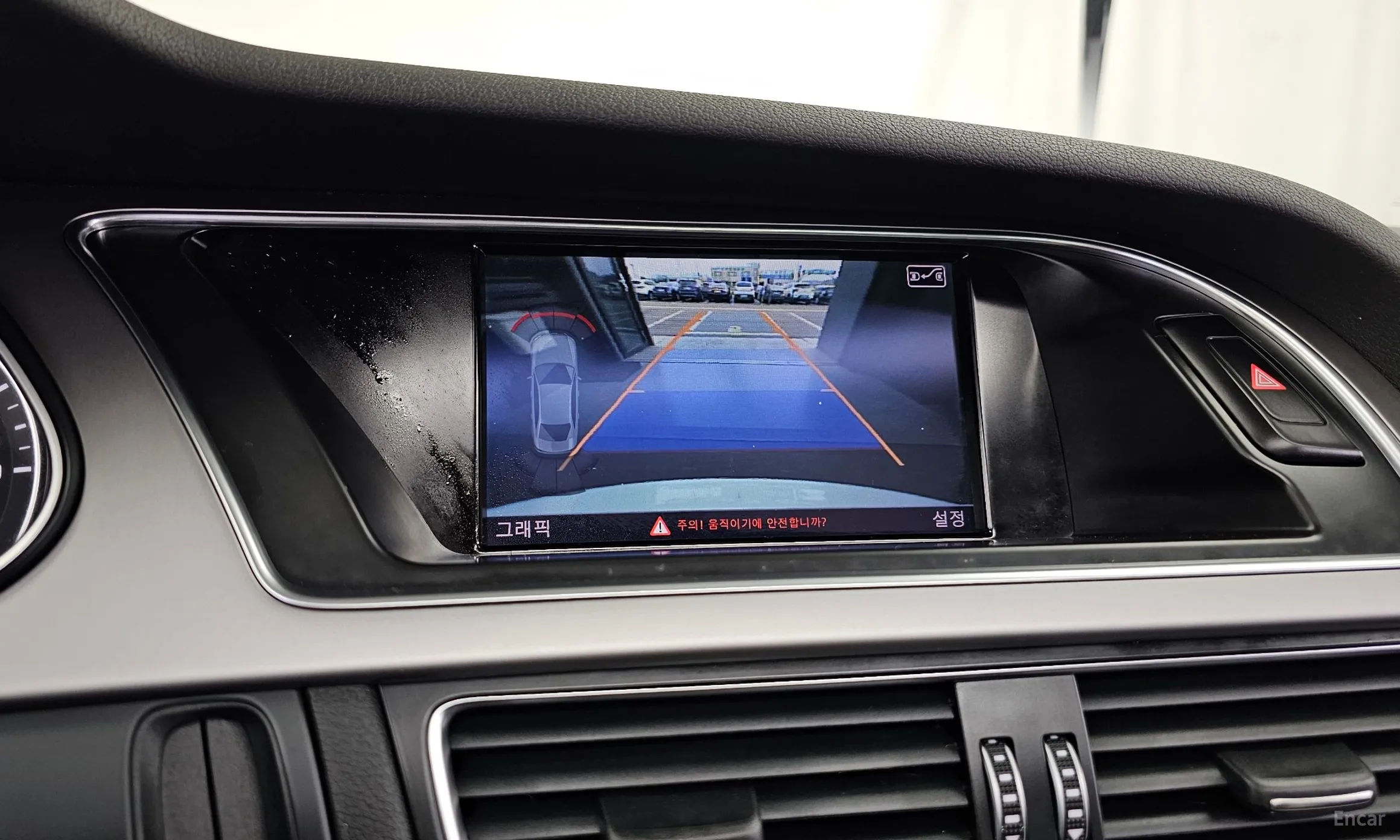Audi New A4 превью 15