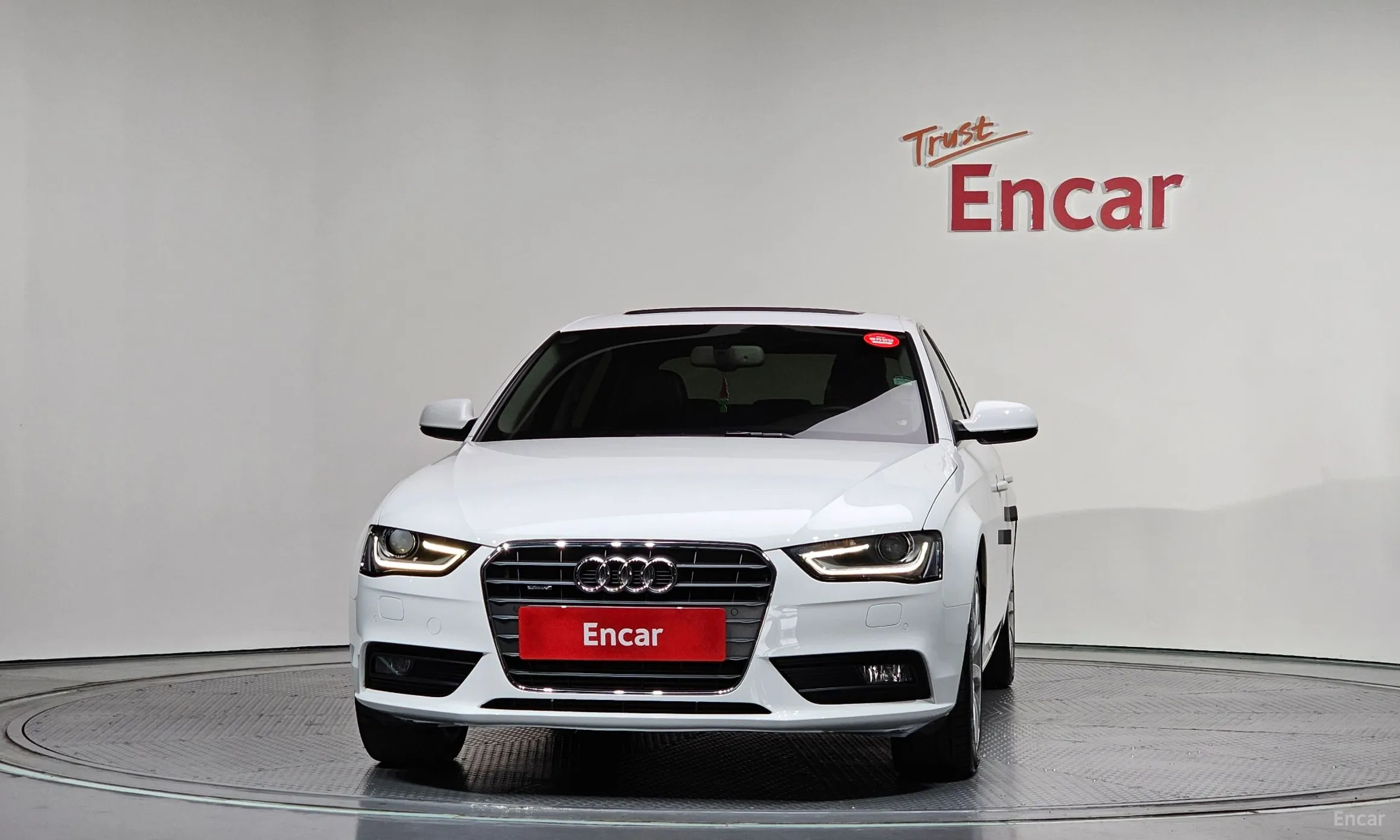 Audi New A4 превью 3