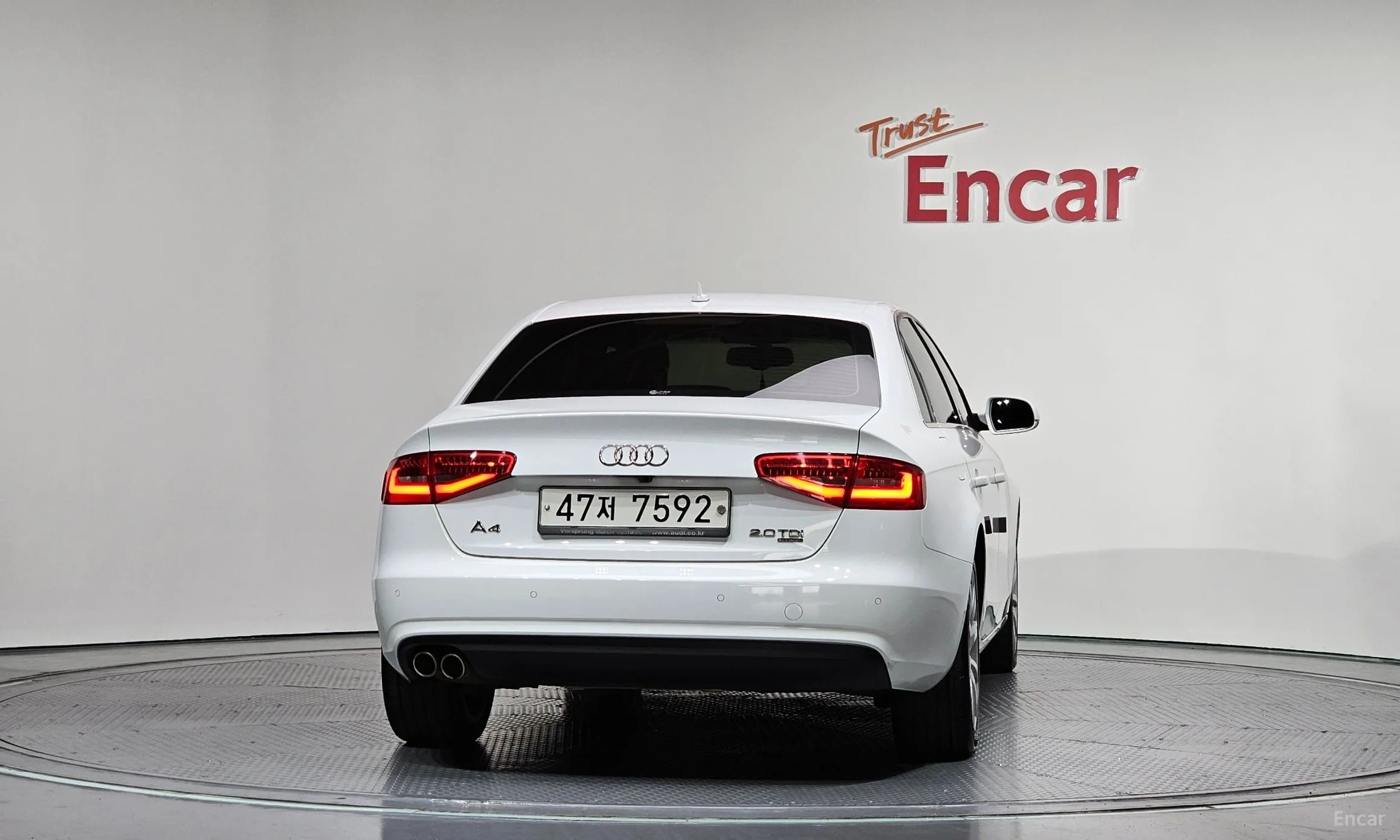 Audi New A4 превью 4