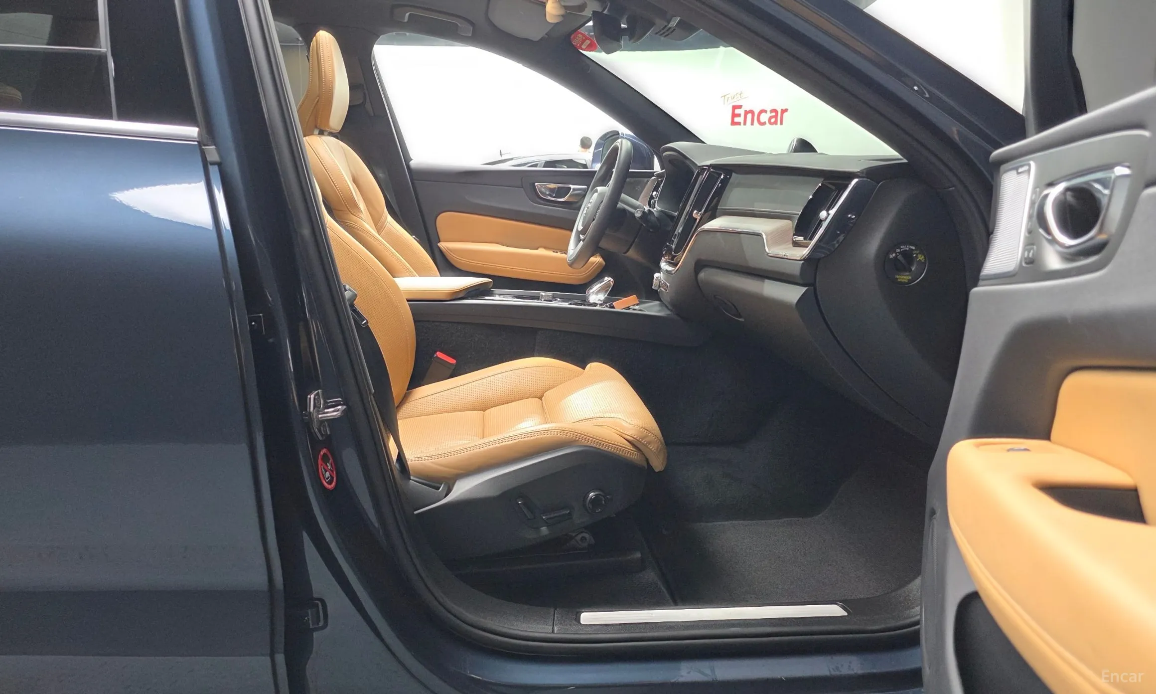 Volvo XC60 Gen 2 превью 11