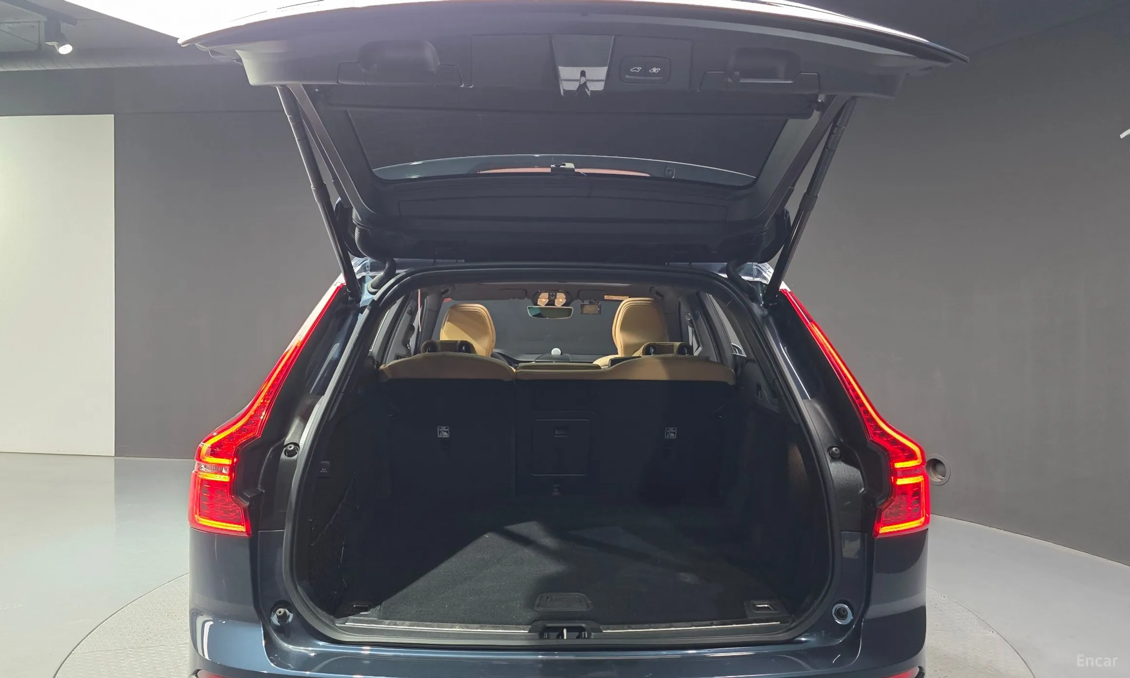 Volvo XC60 Gen 2 превью 20