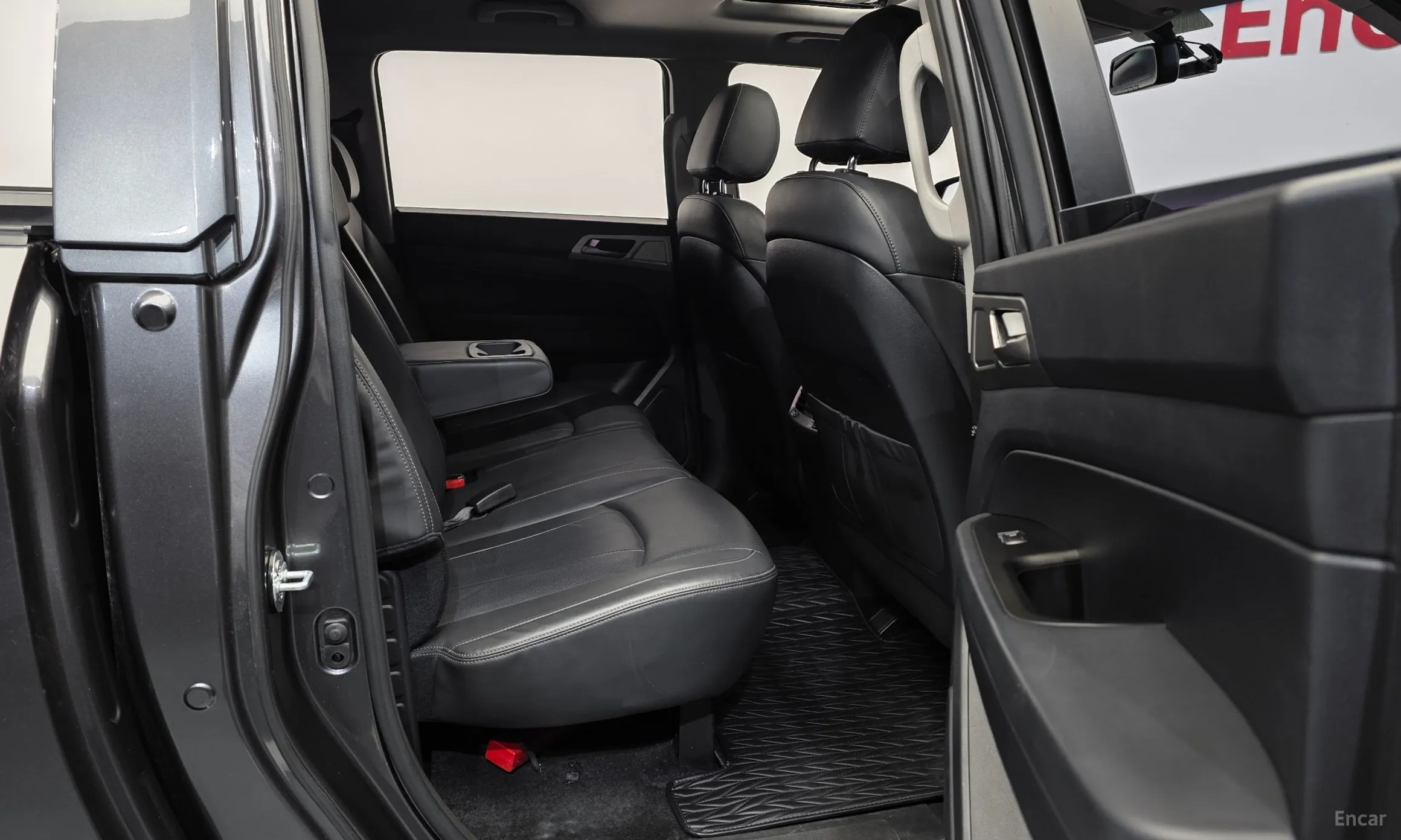 KG Mobility (SsangYong) Rexton Sports превью 12