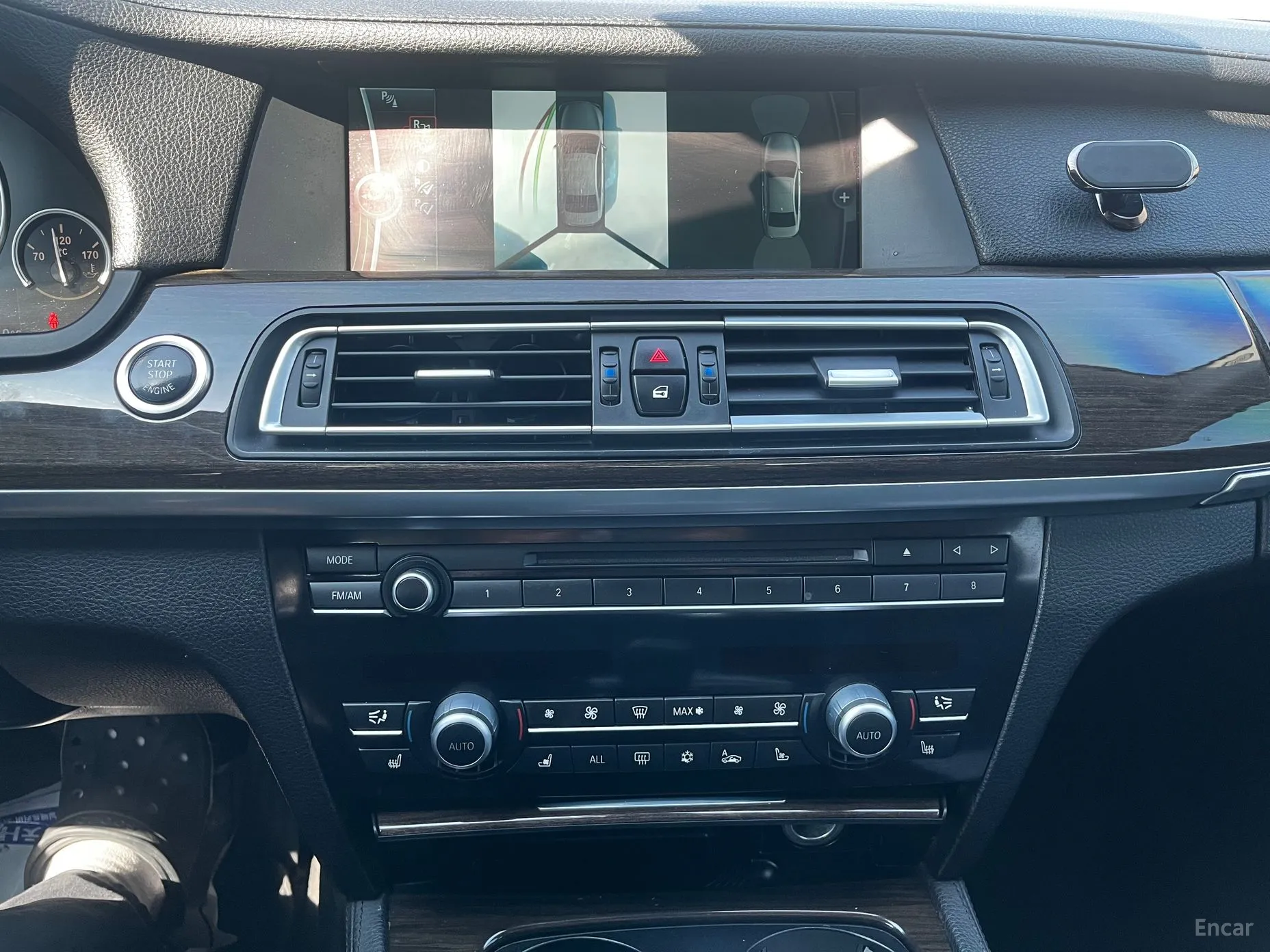 BMW 7 Series (F01) превью 11