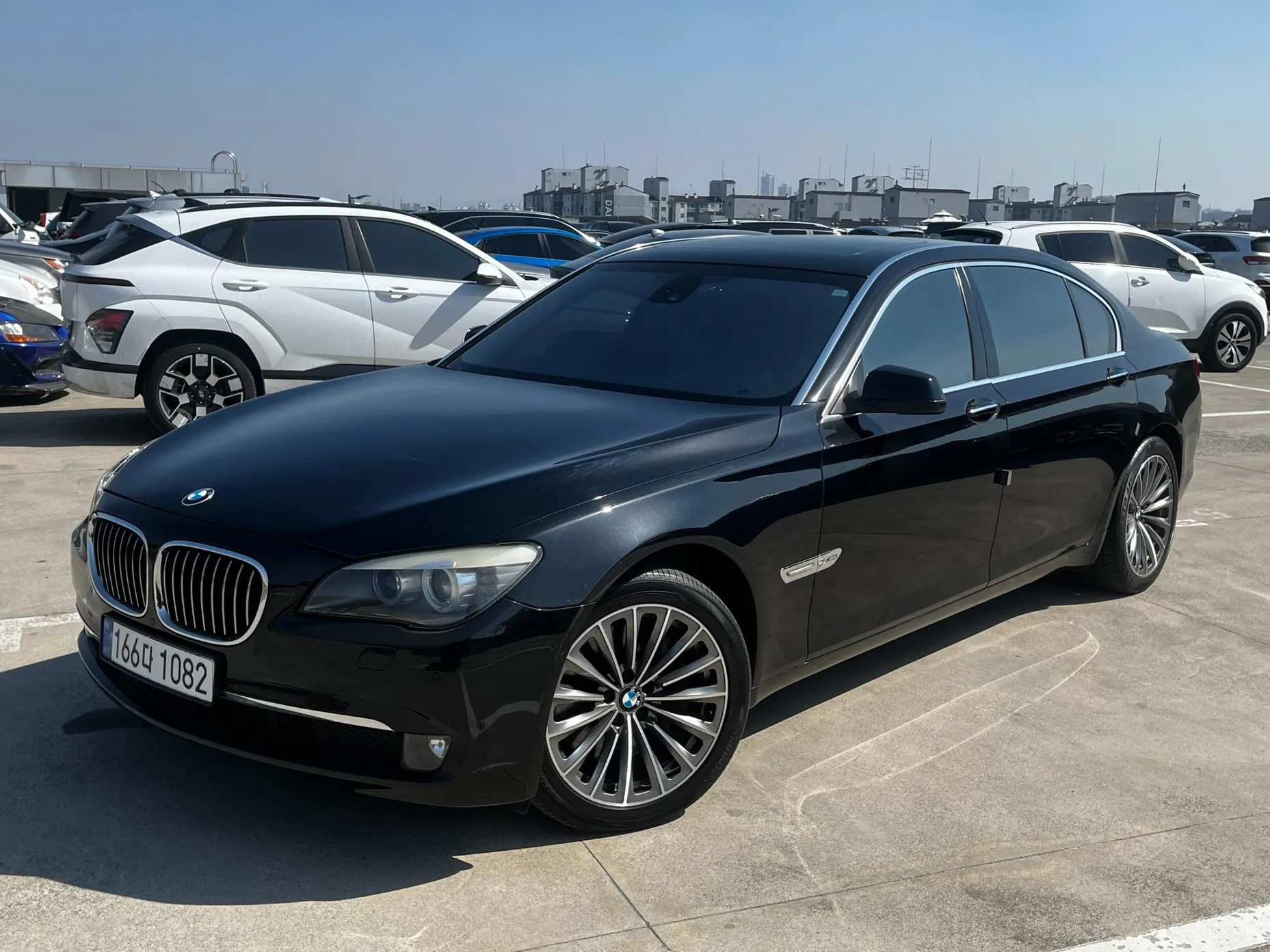 BMW 7 Series (F01)