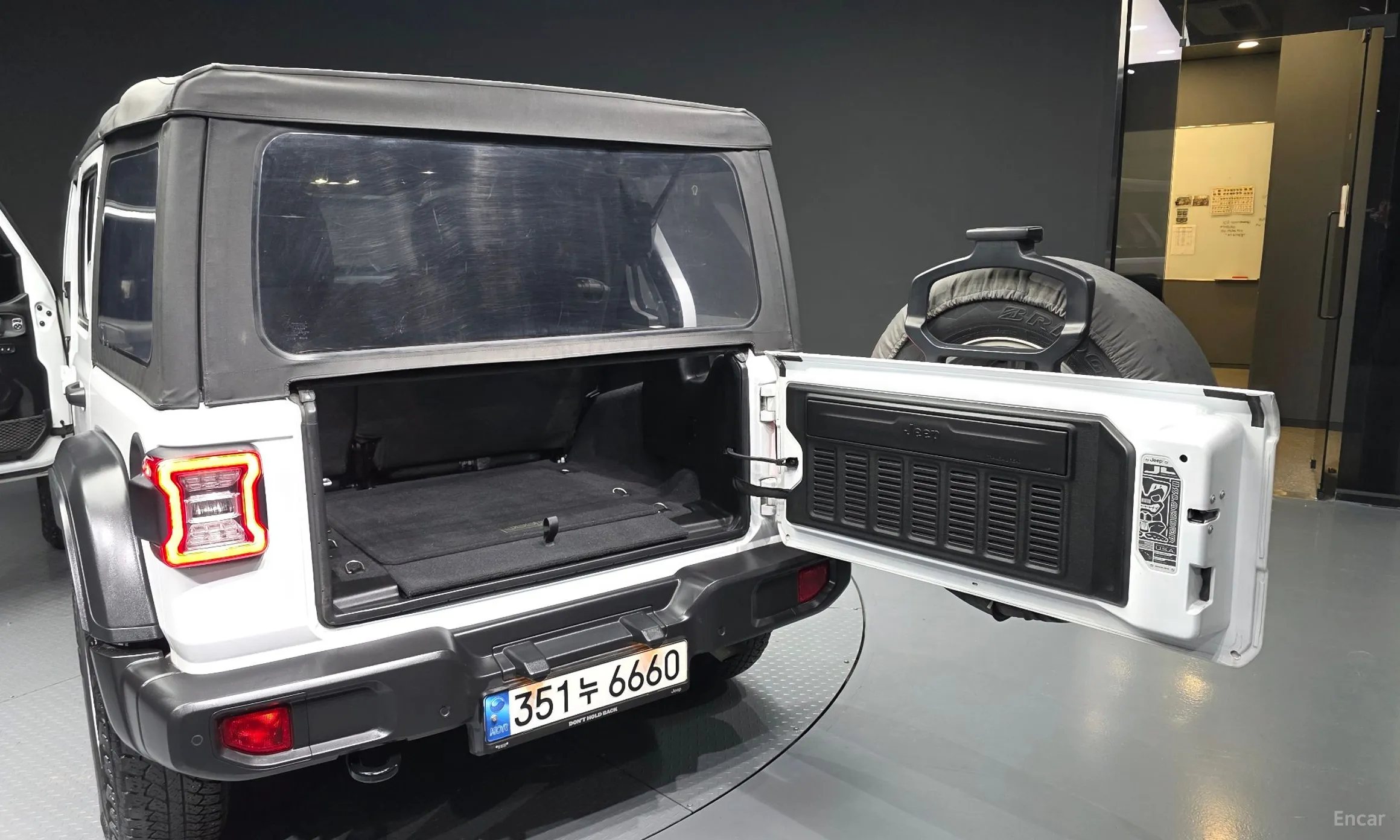 Jeep Wrangler (JL) превью 20