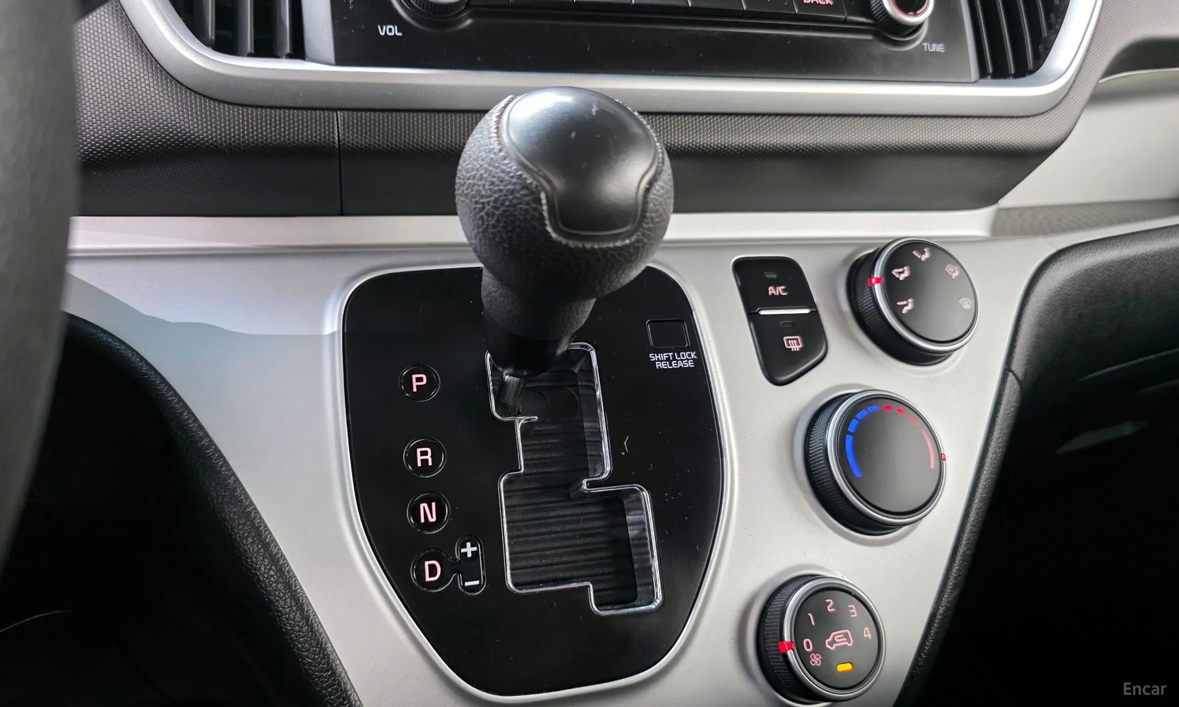 Kia Ray превью 9