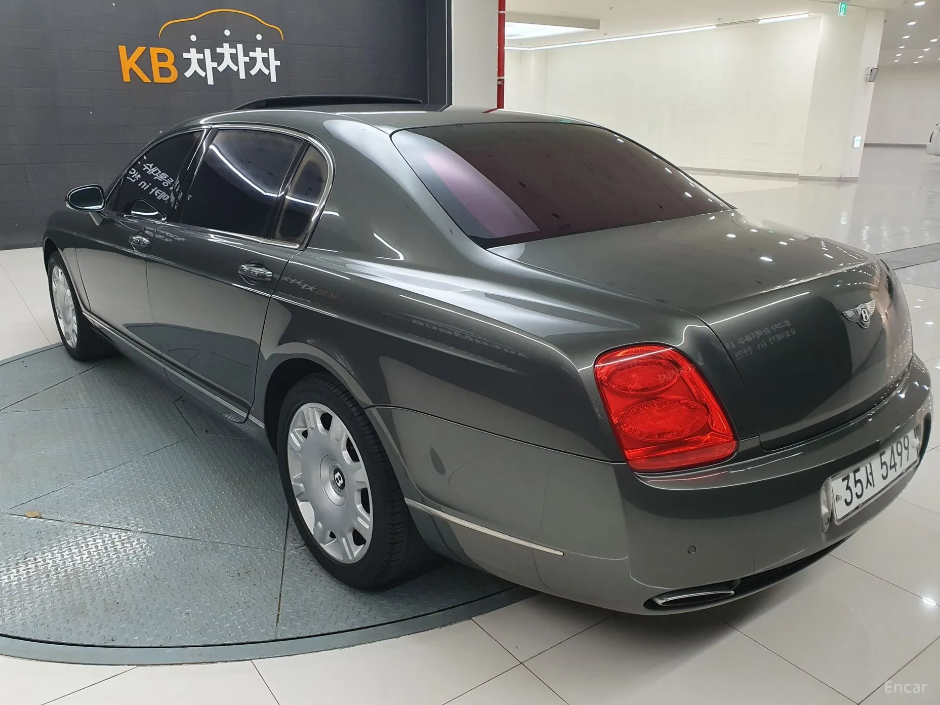 Bentley Flying Spur Gen 1 превью 18