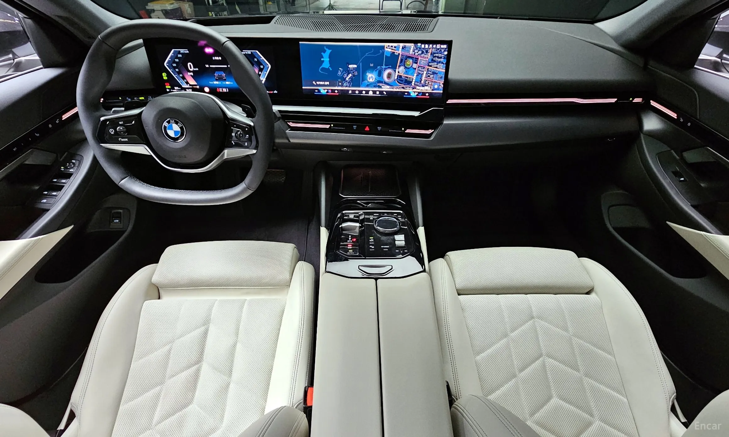 BMW 5 Series (G60) превью 7
