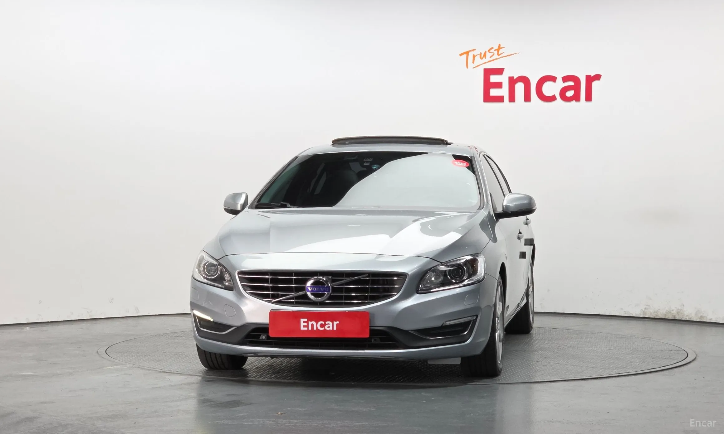 Volvo S60 превью 3