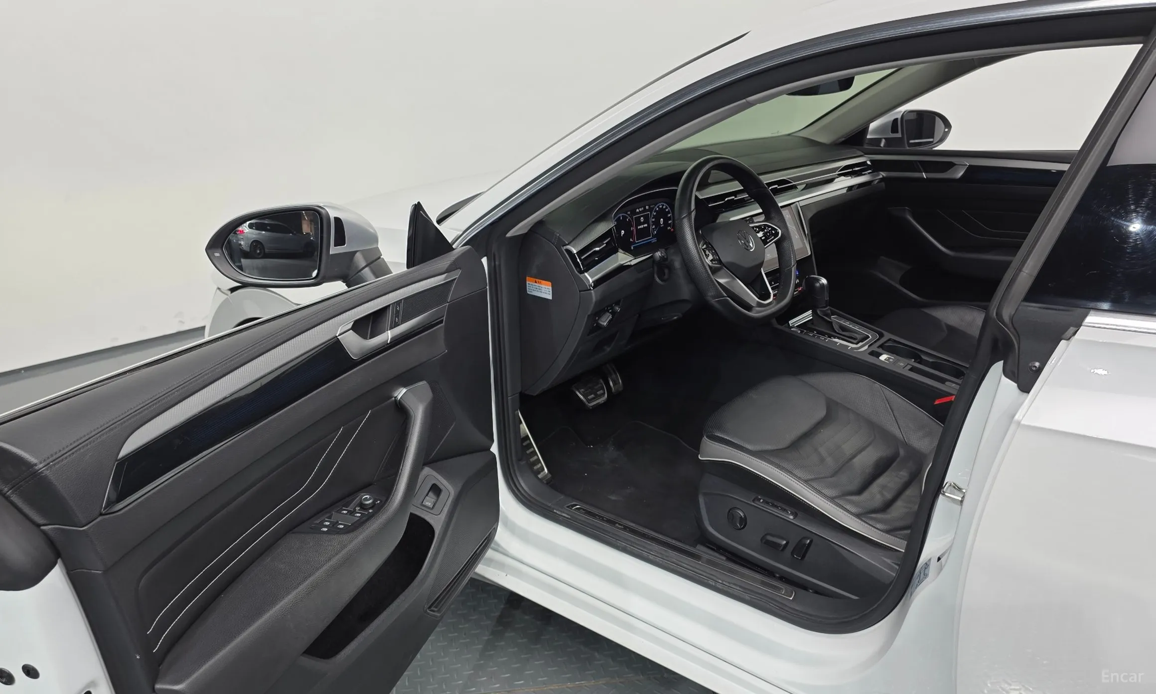 Volkswagen Ateon превью 10