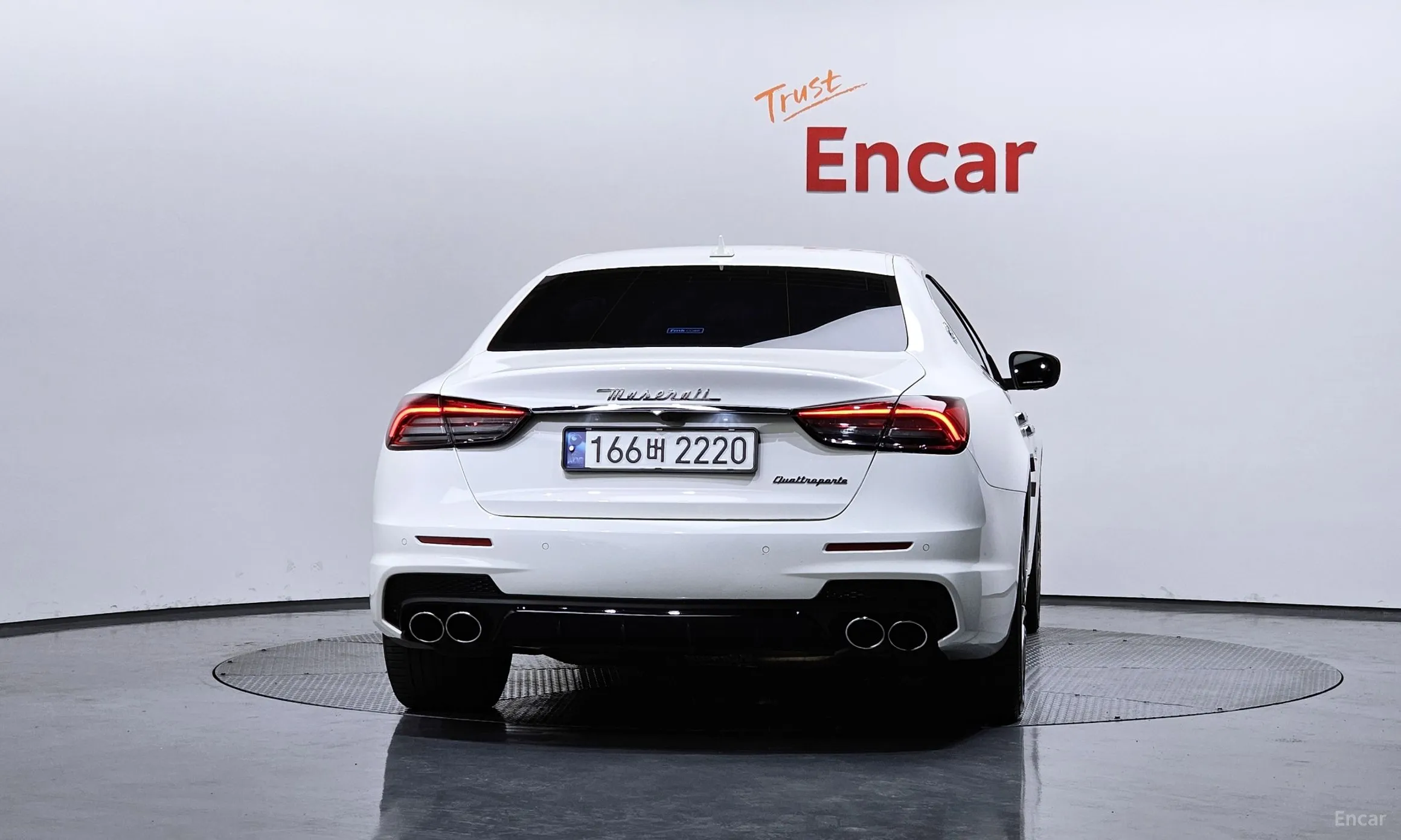 Maserati Quattroporte превью 4