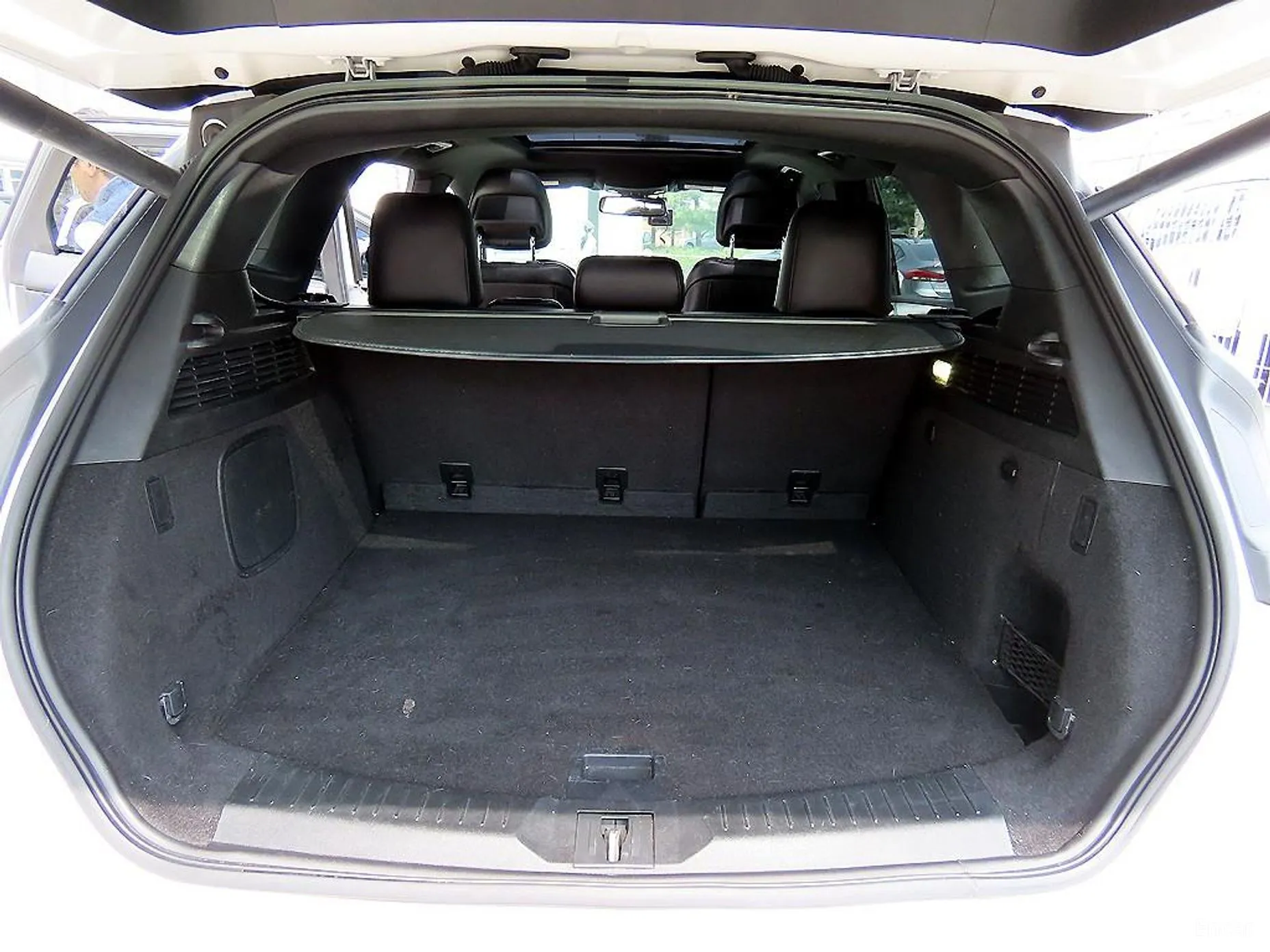 Lincoln MKC превью 18