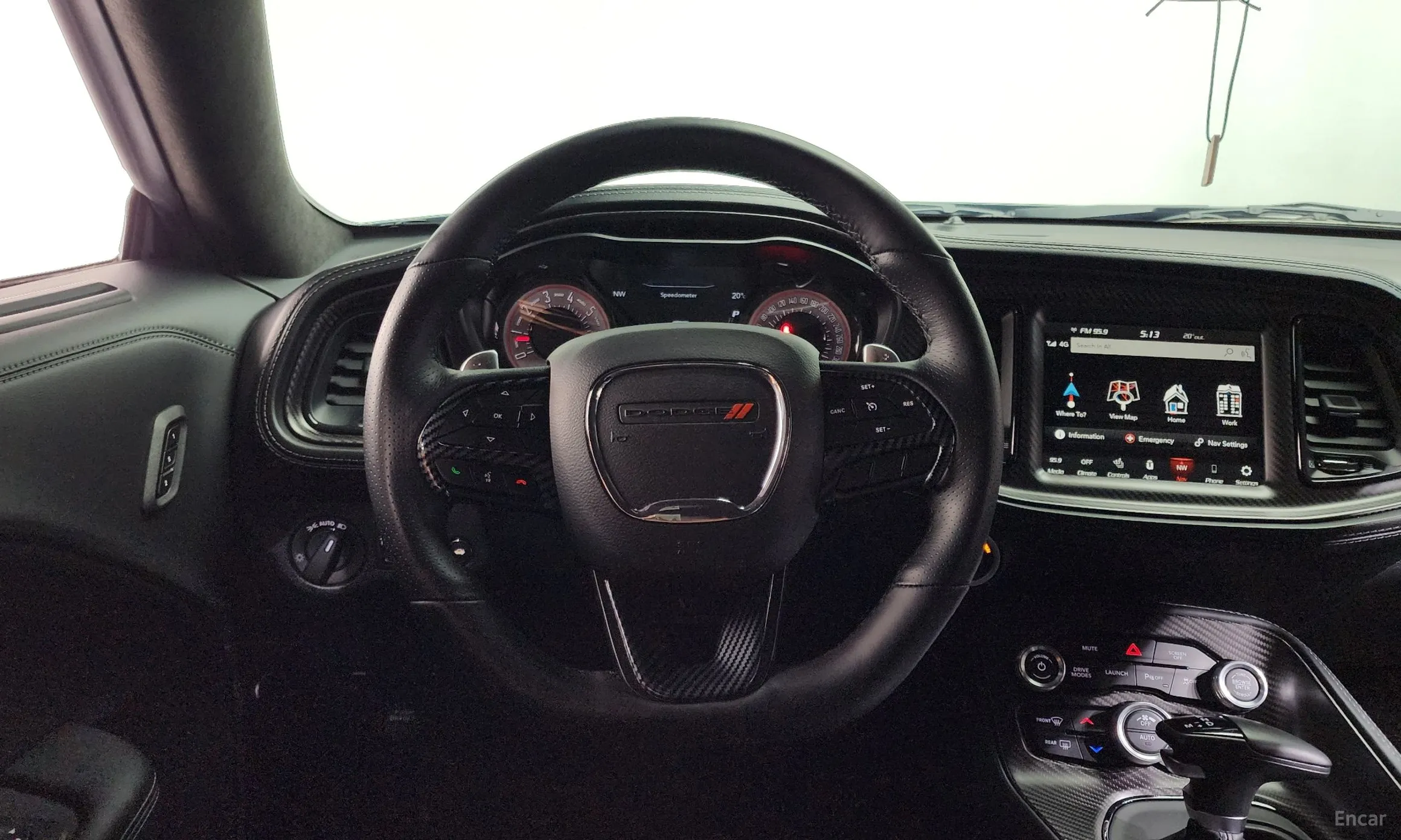 Dodge Challenger превью 13