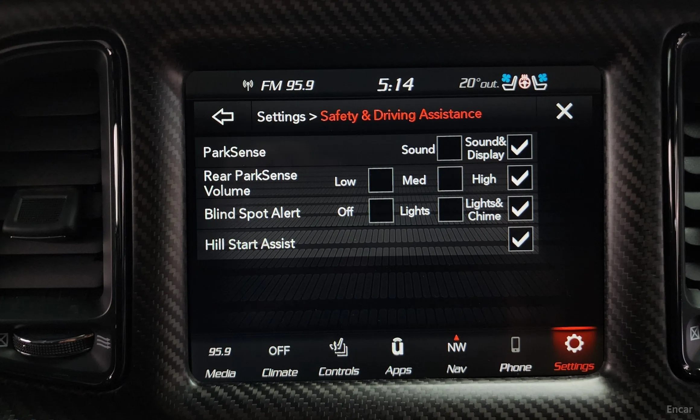 Dodge Challenger превью 17