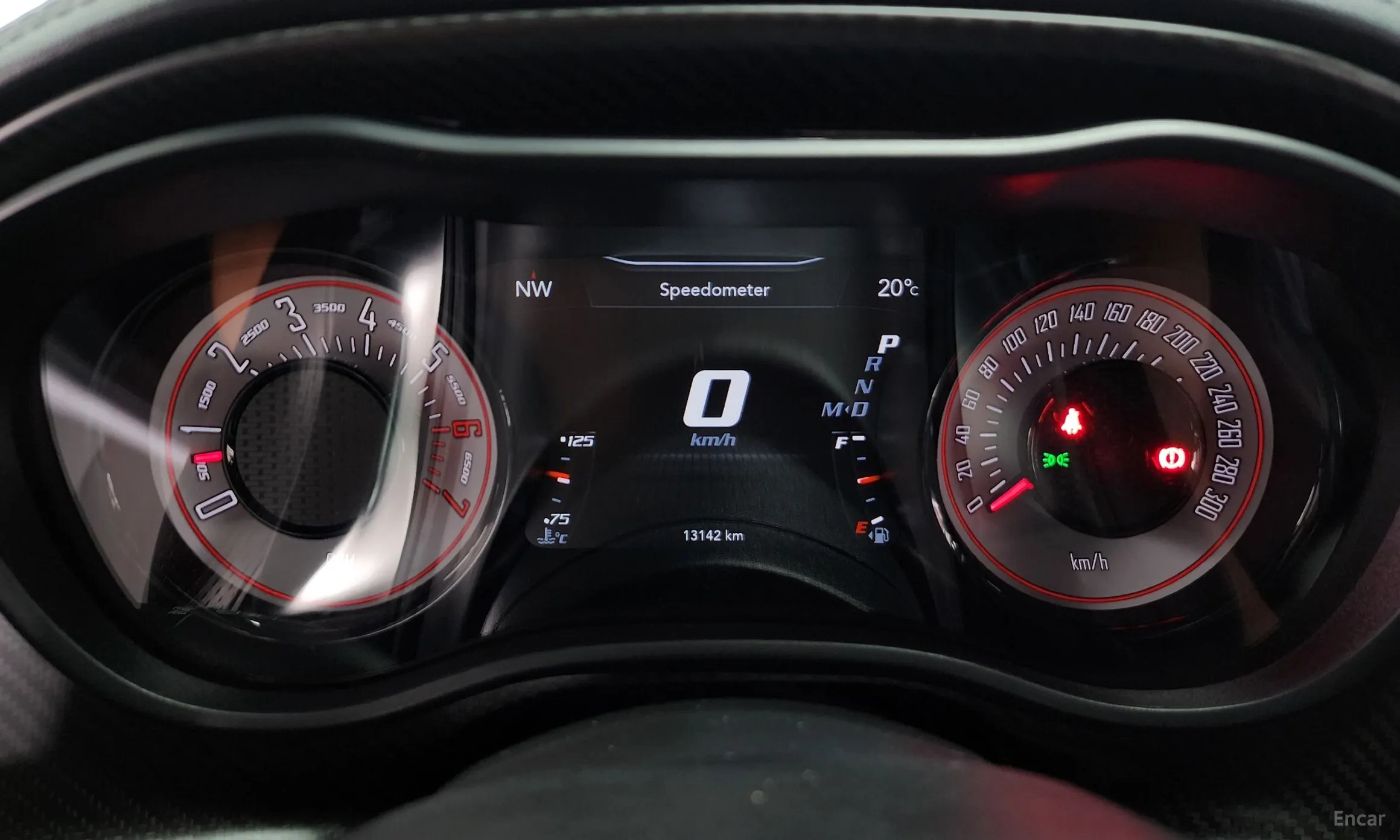 Dodge Challenger превью 8