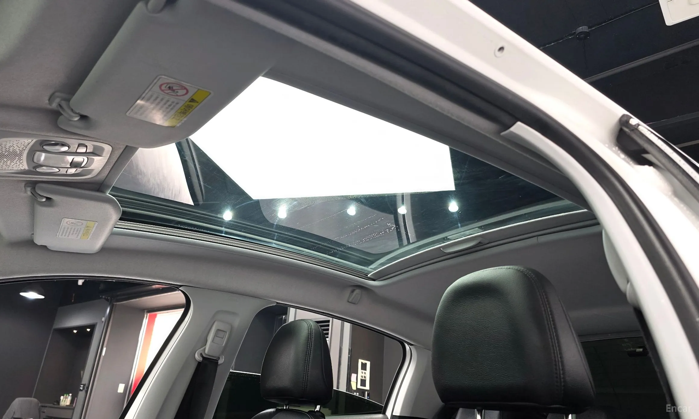 Peugeot 208 превью 13