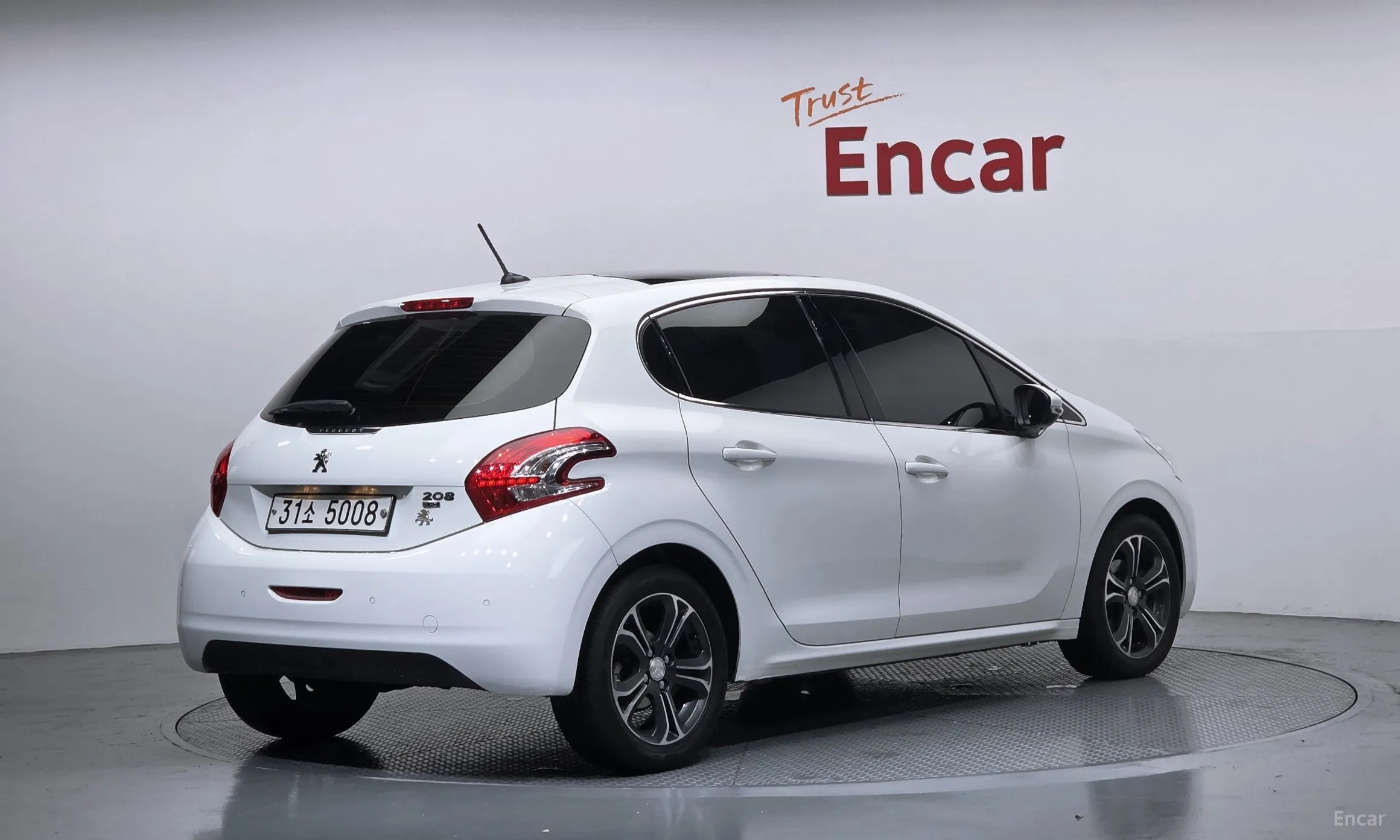 Peugeot 208 превью 2
