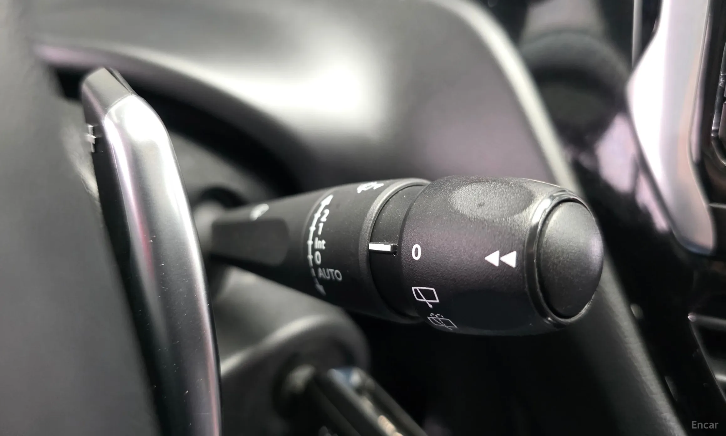 Peugeot 208 превью 20