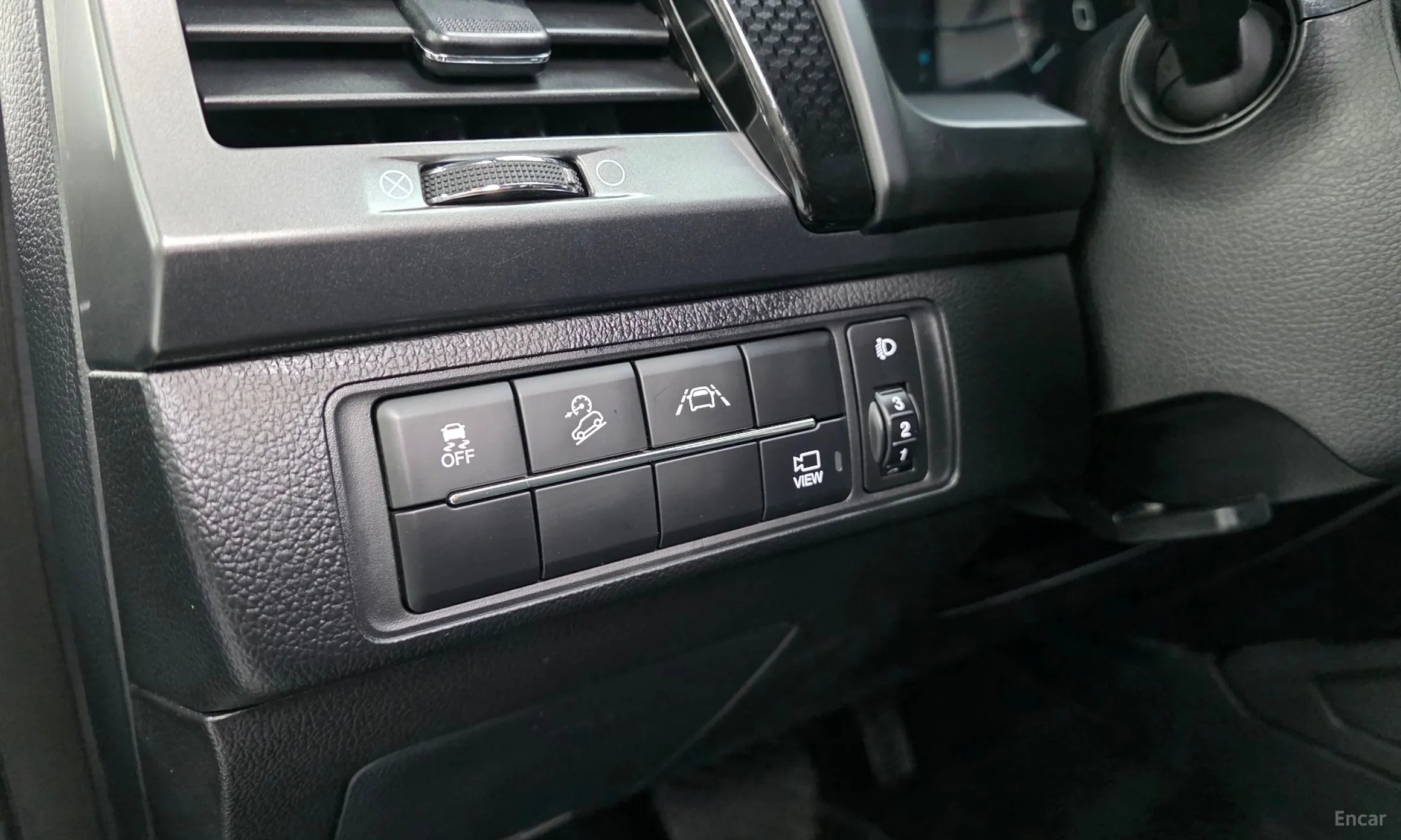 KG Mobility (SsangYong) Rexton Sports превью 13