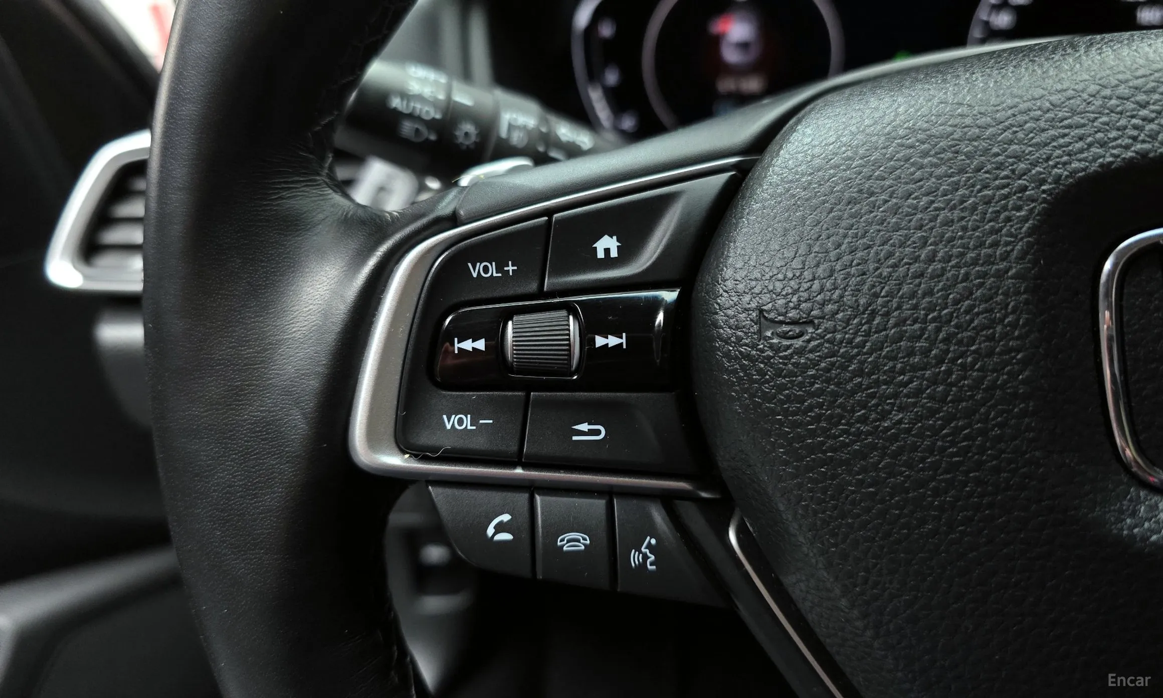 Honda Accord 10th Generation превью 17