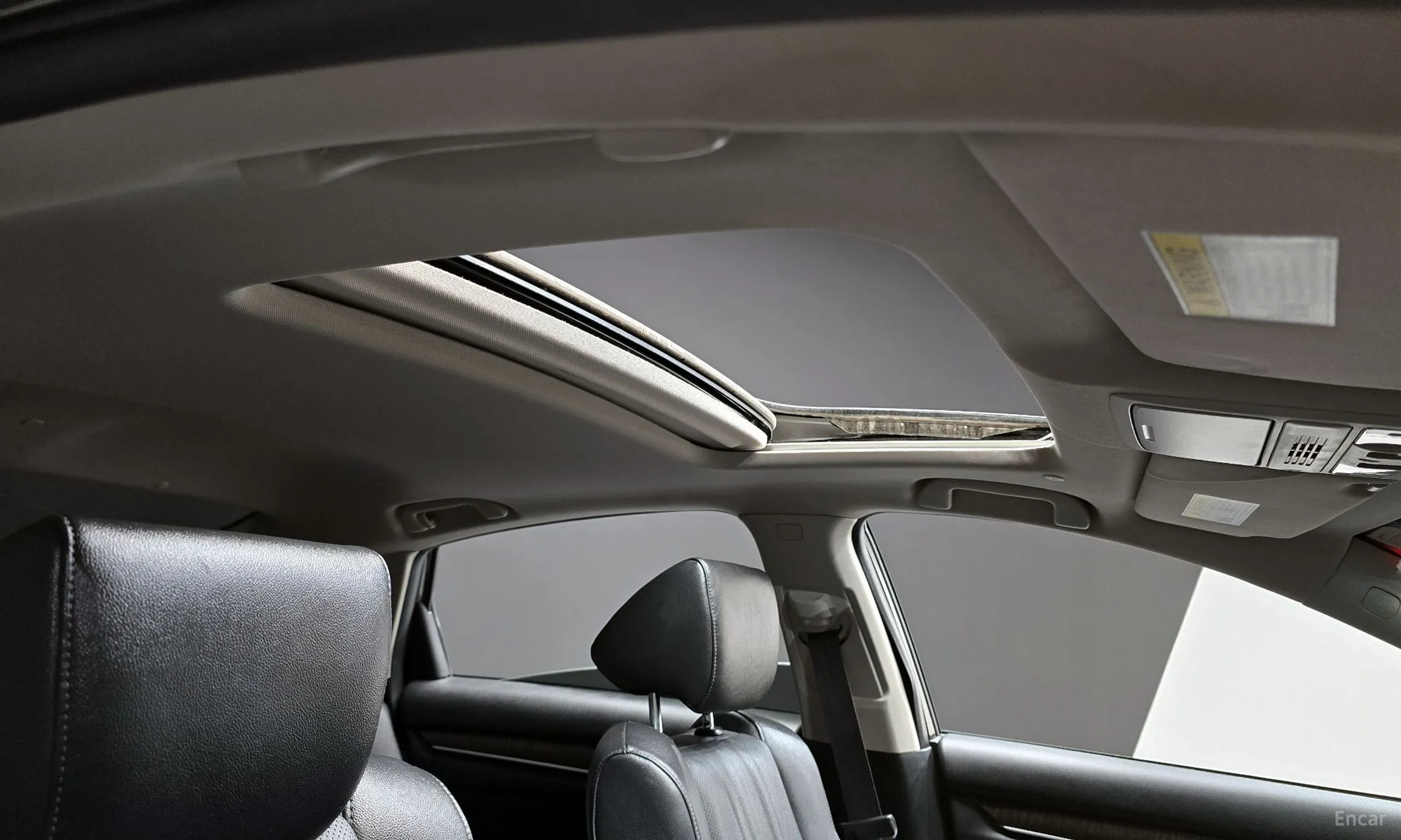 Honda Accord 10th Generation превью 19