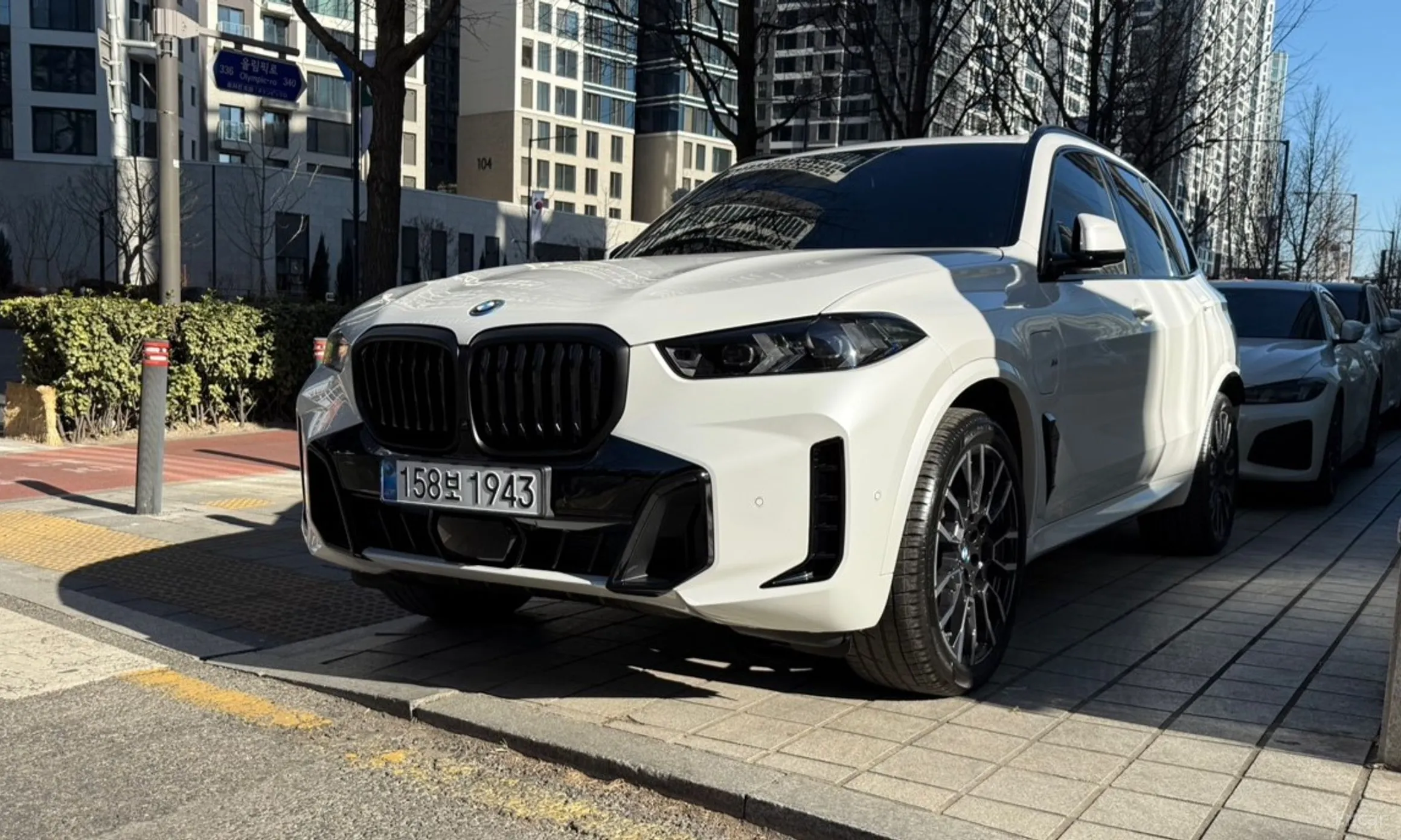 BMW X5 (G05) превью 7