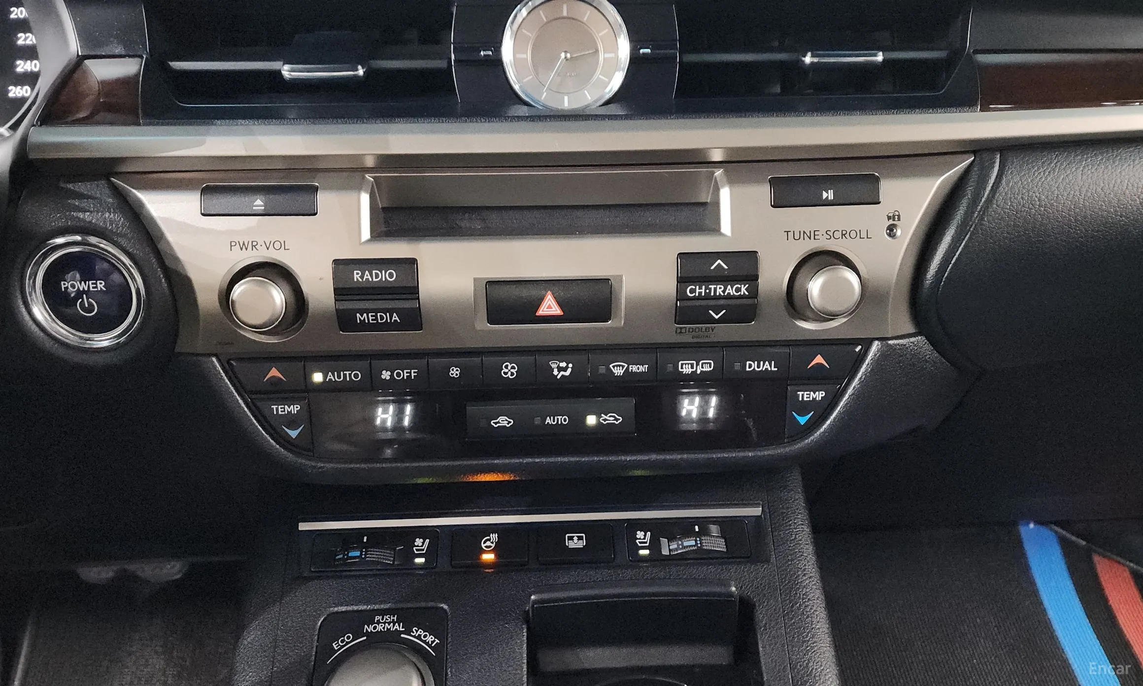 Lexus New ES300h превью 14