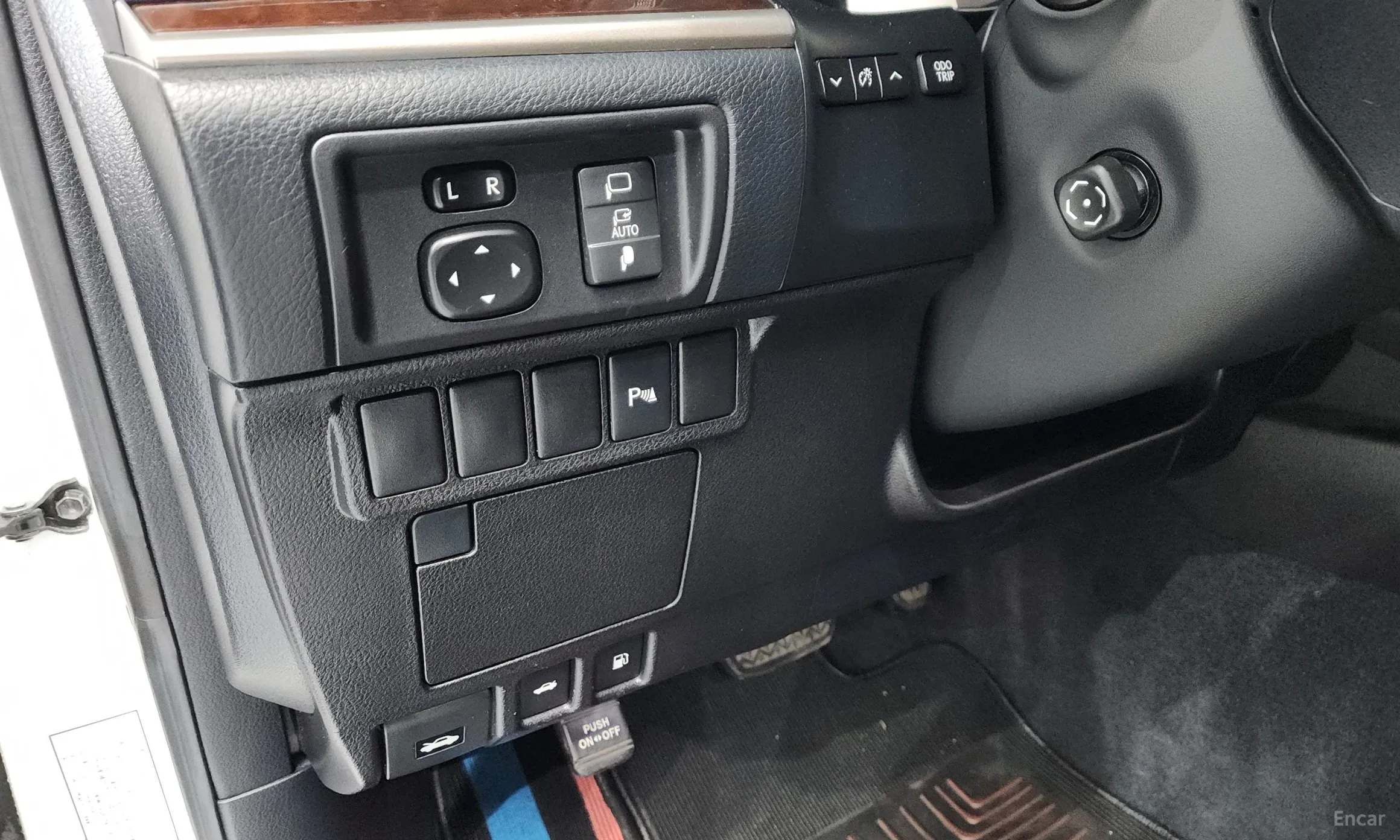 Lexus New ES300h превью 18
