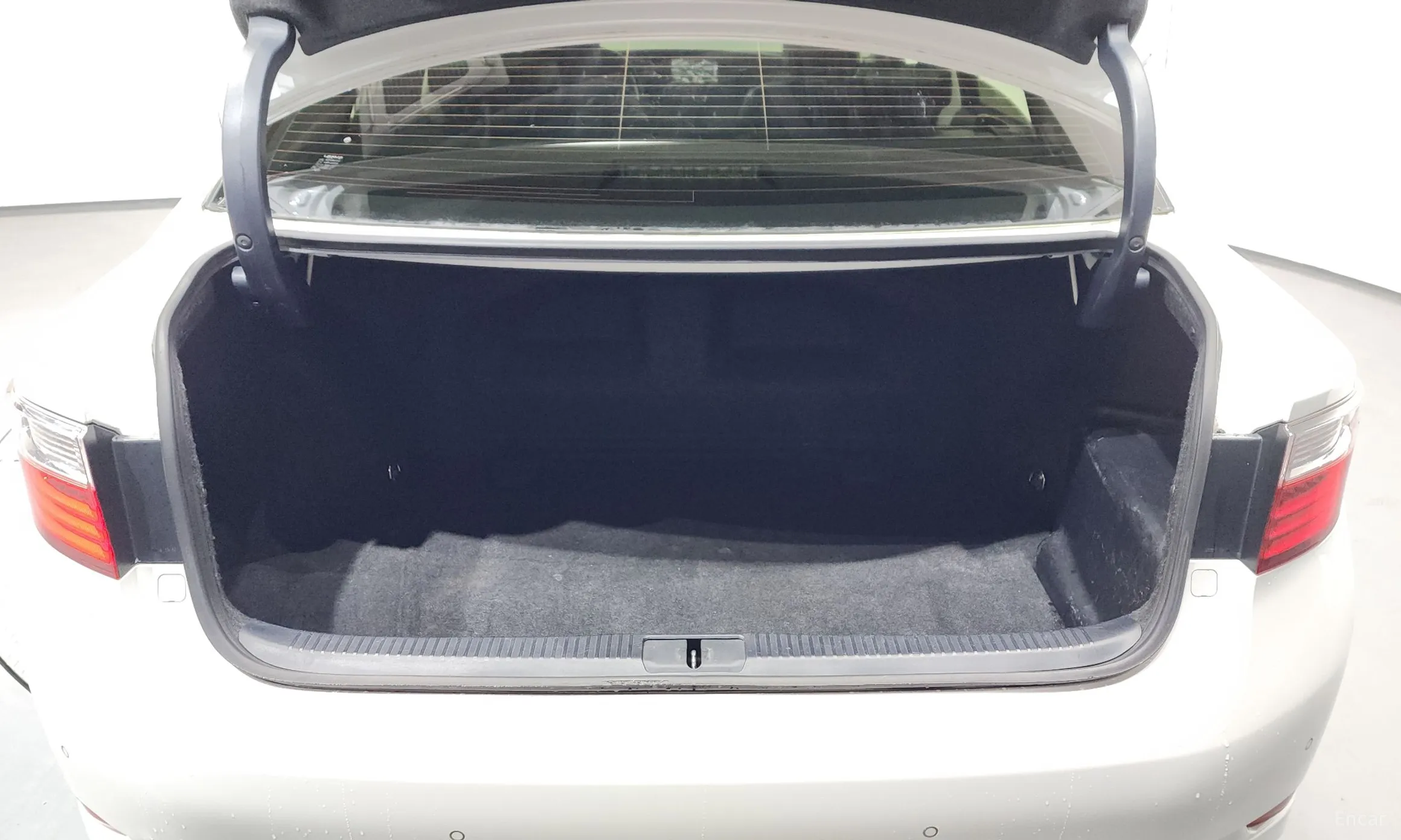 Lexus New ES300h превью 20