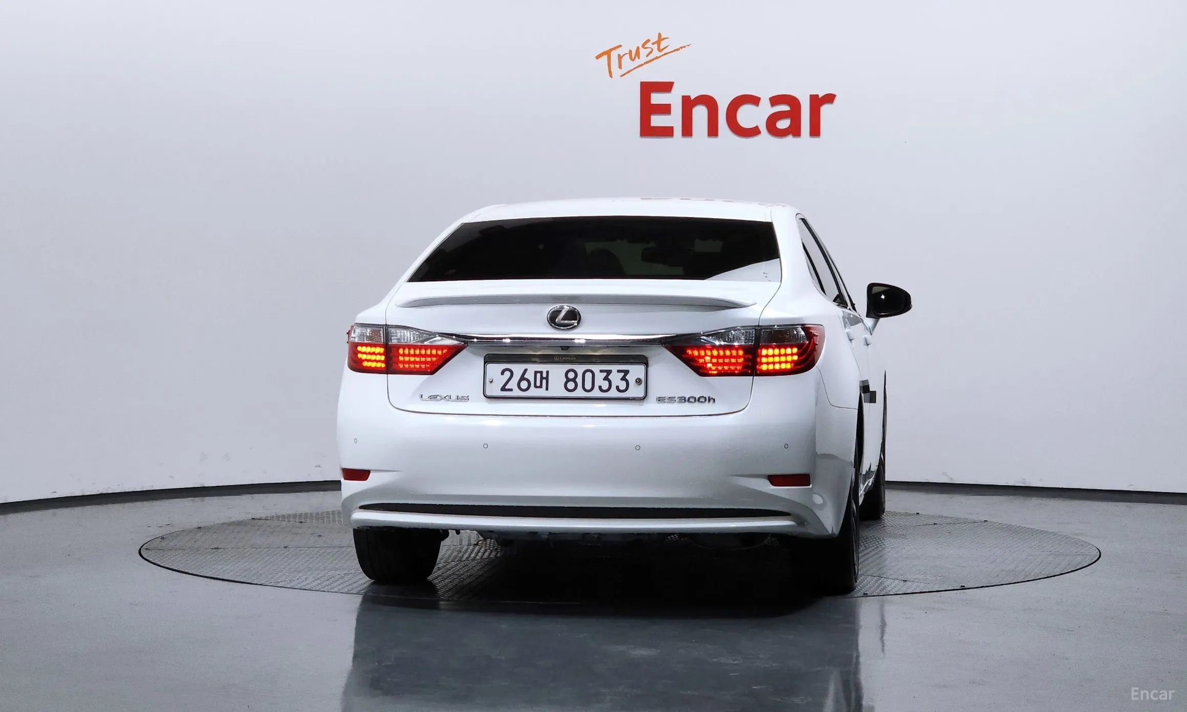 Lexus New ES300h превью 4