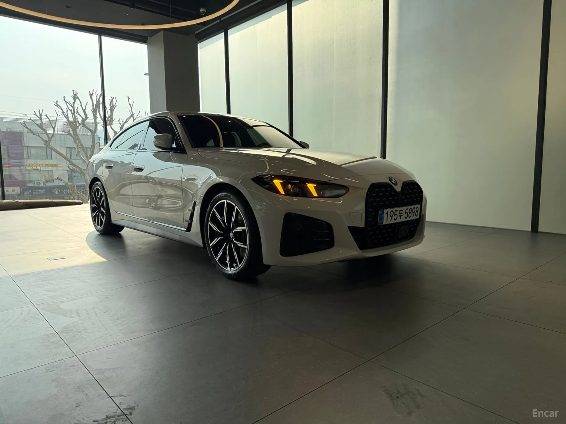 BMW Series 4 (G22) превью 12