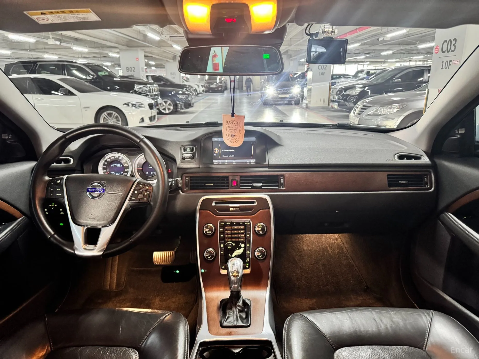 Volvo XC70 превью 7