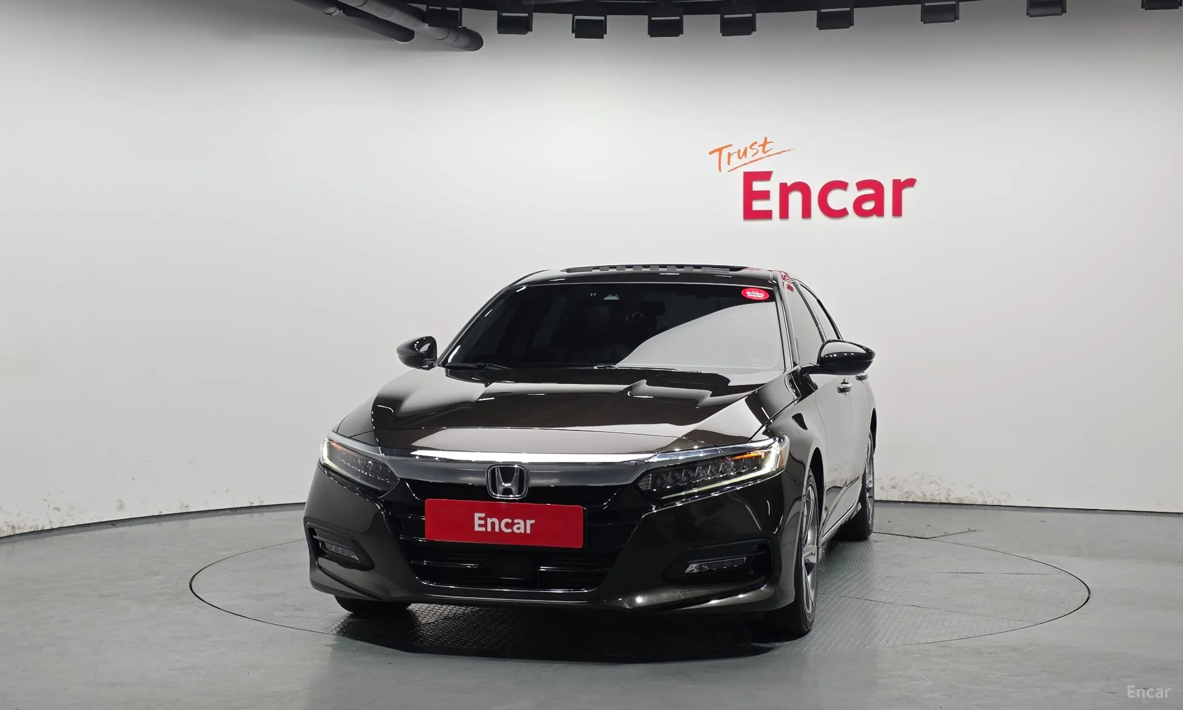 Honda Accord 10th Generation превью 3
