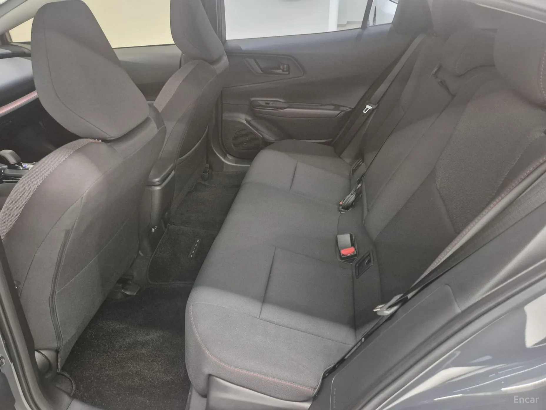 Toyota Prius 5th Generation превью 11