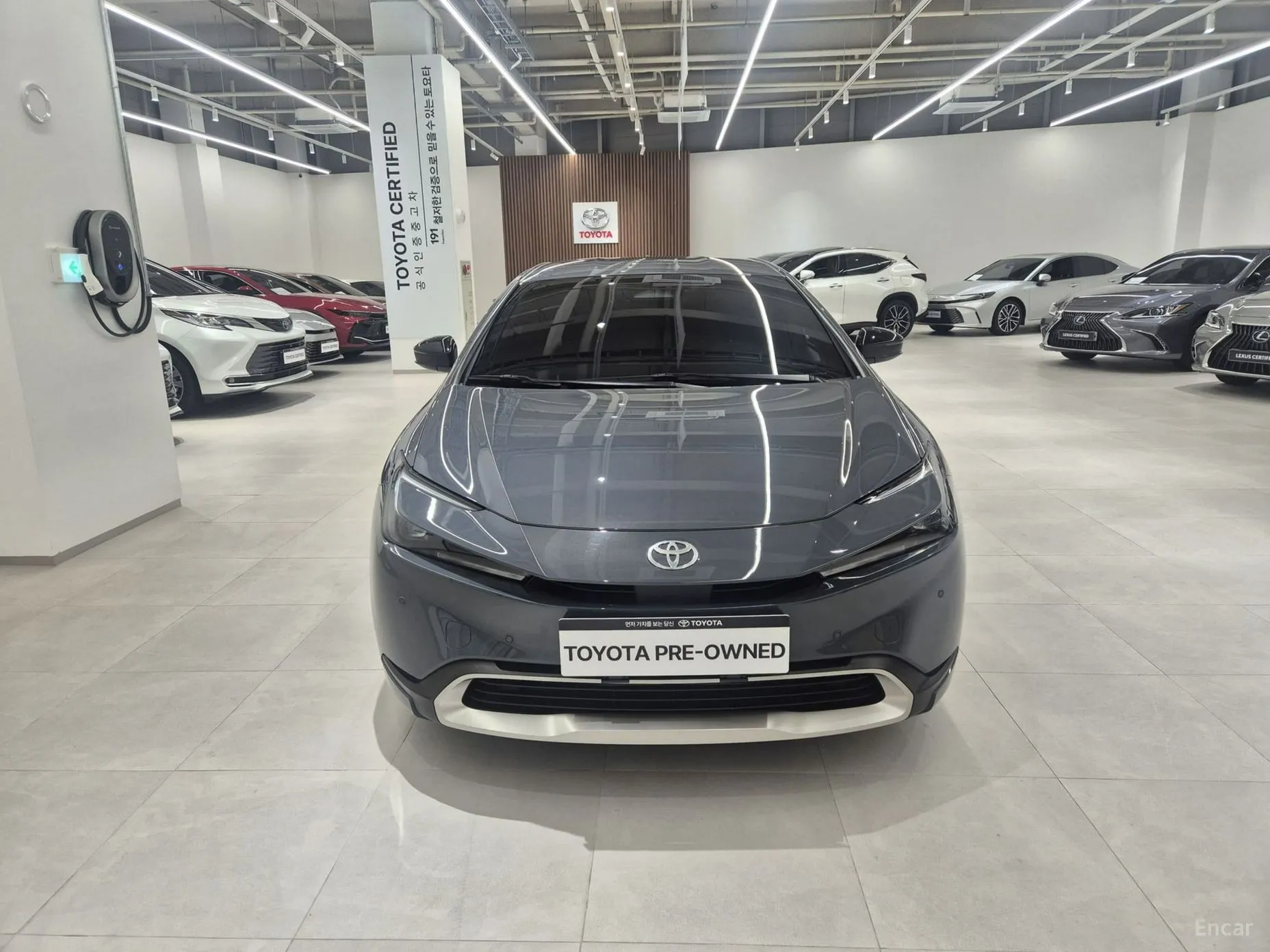 Toyota Prius 5th Generation превью 3