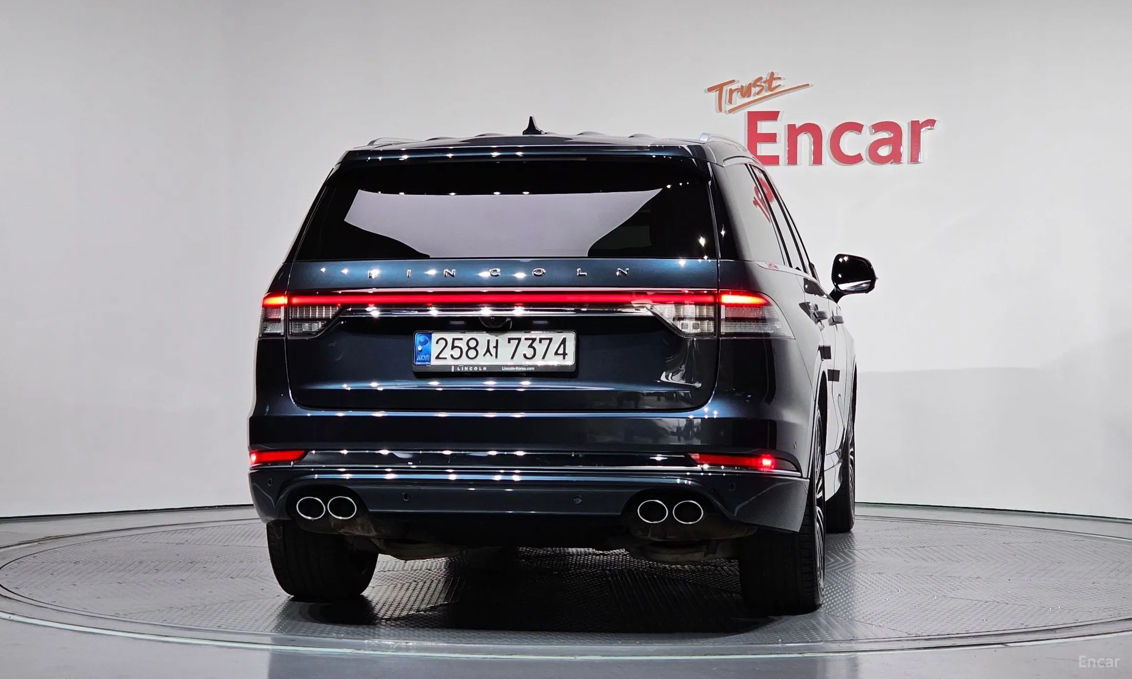 Lincoln Aviator 2nd Generation превью 4